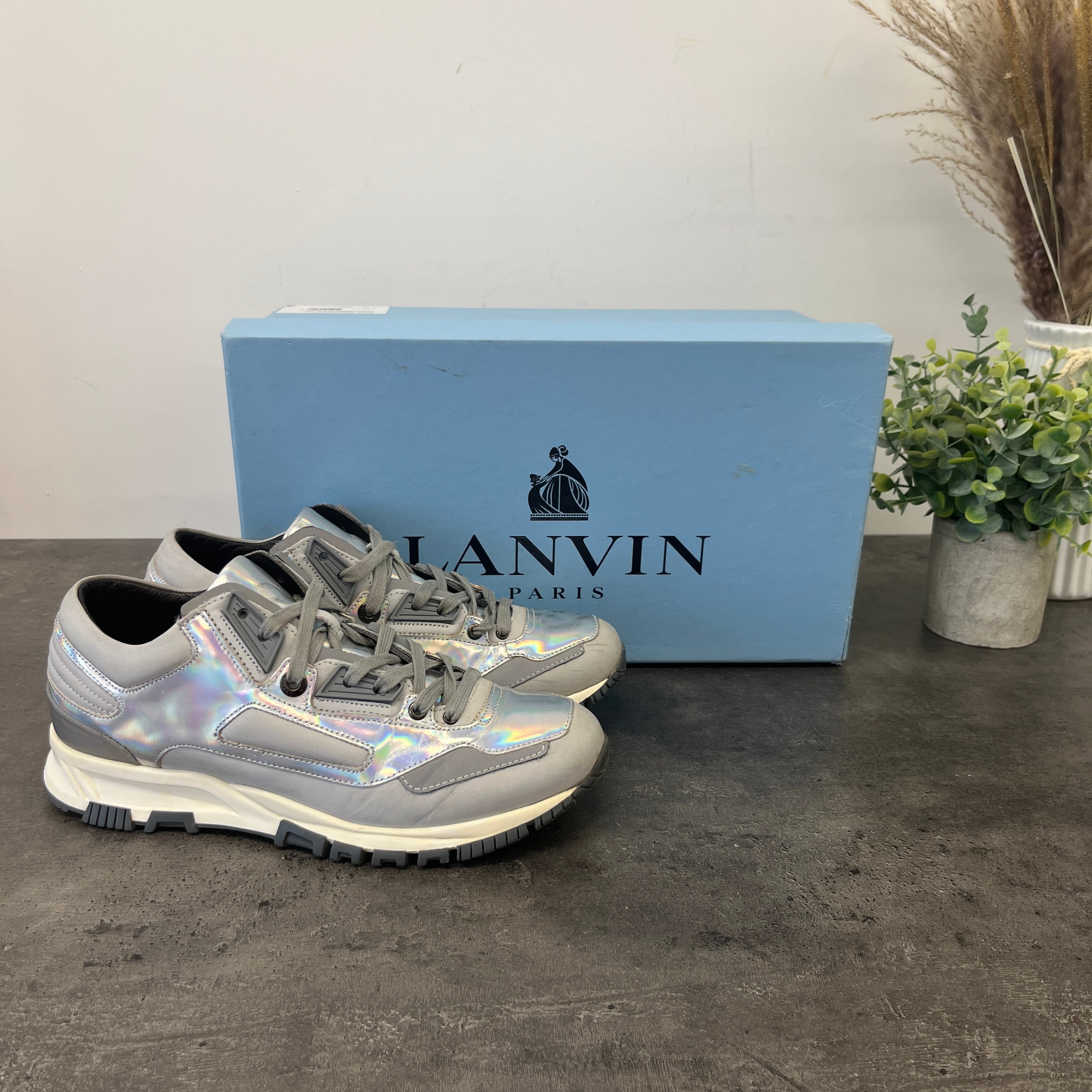 Men's High Frequency Holographic Low Trainers Grey Size EU 39 / UK 5