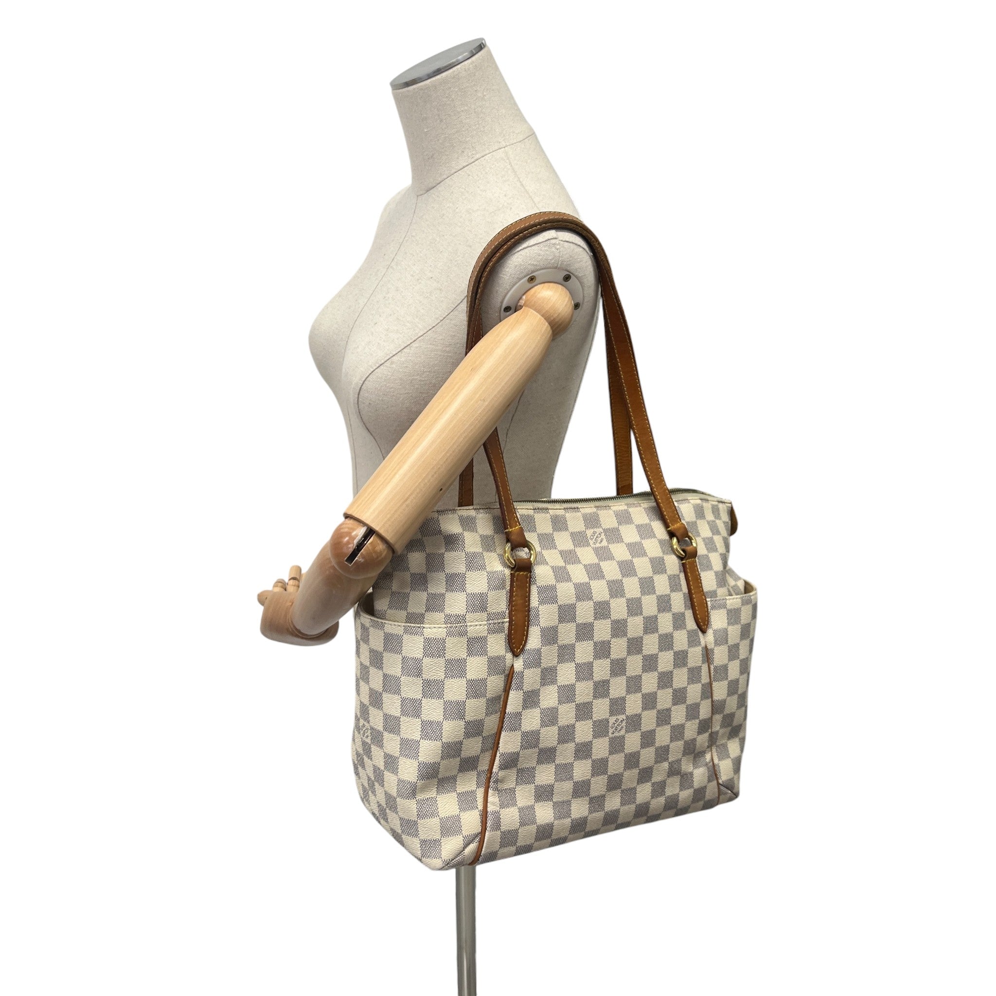 Women's Damier Azur Totally Pm Handbag White