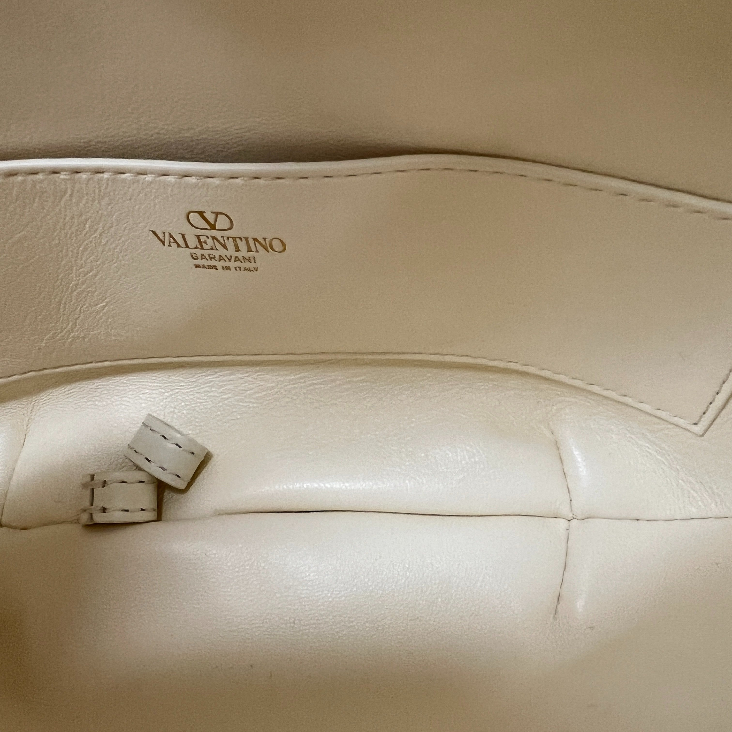 Women's 2010S Rockstud Spike Shoulder Bag White