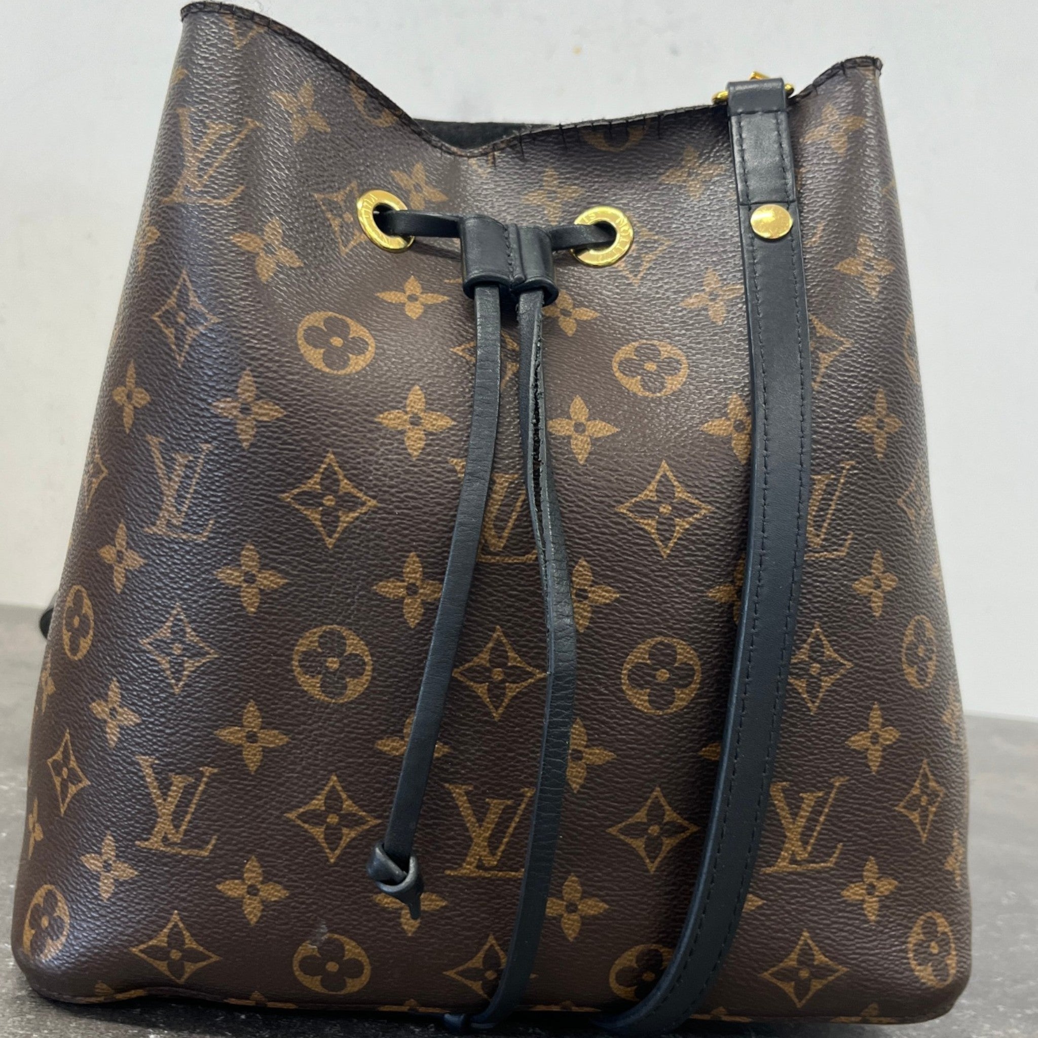 Women's Monogram Néonoé Bucket Bag Brown