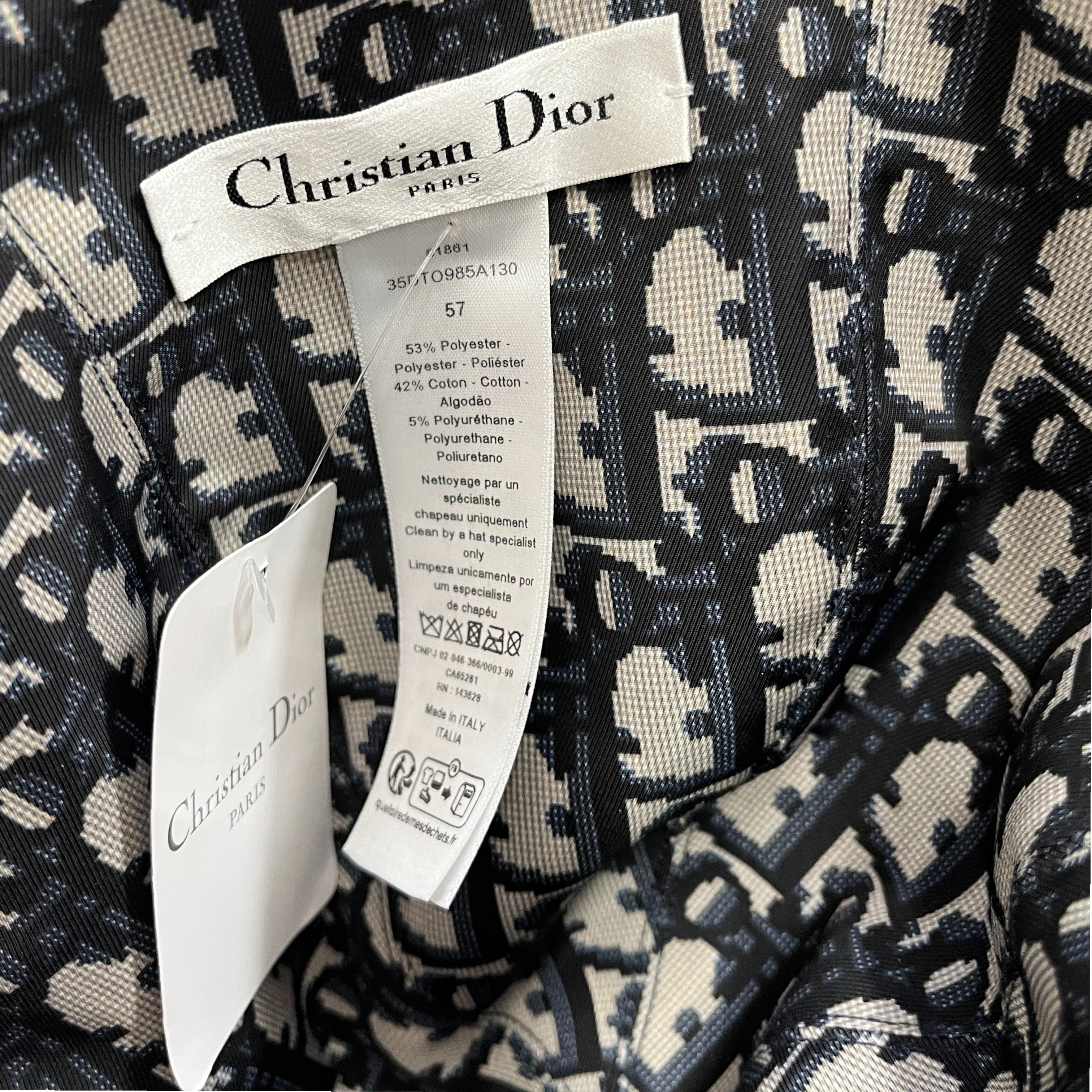 Men's Oblique Cap-D Tulipe Bucket Hat Navy