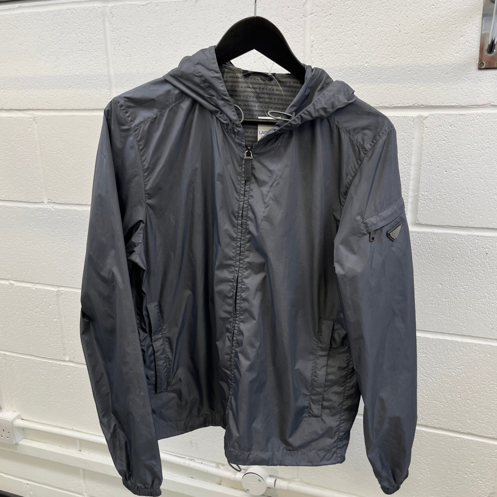 Men's Plaque Logo Windbreaker Grey Size S