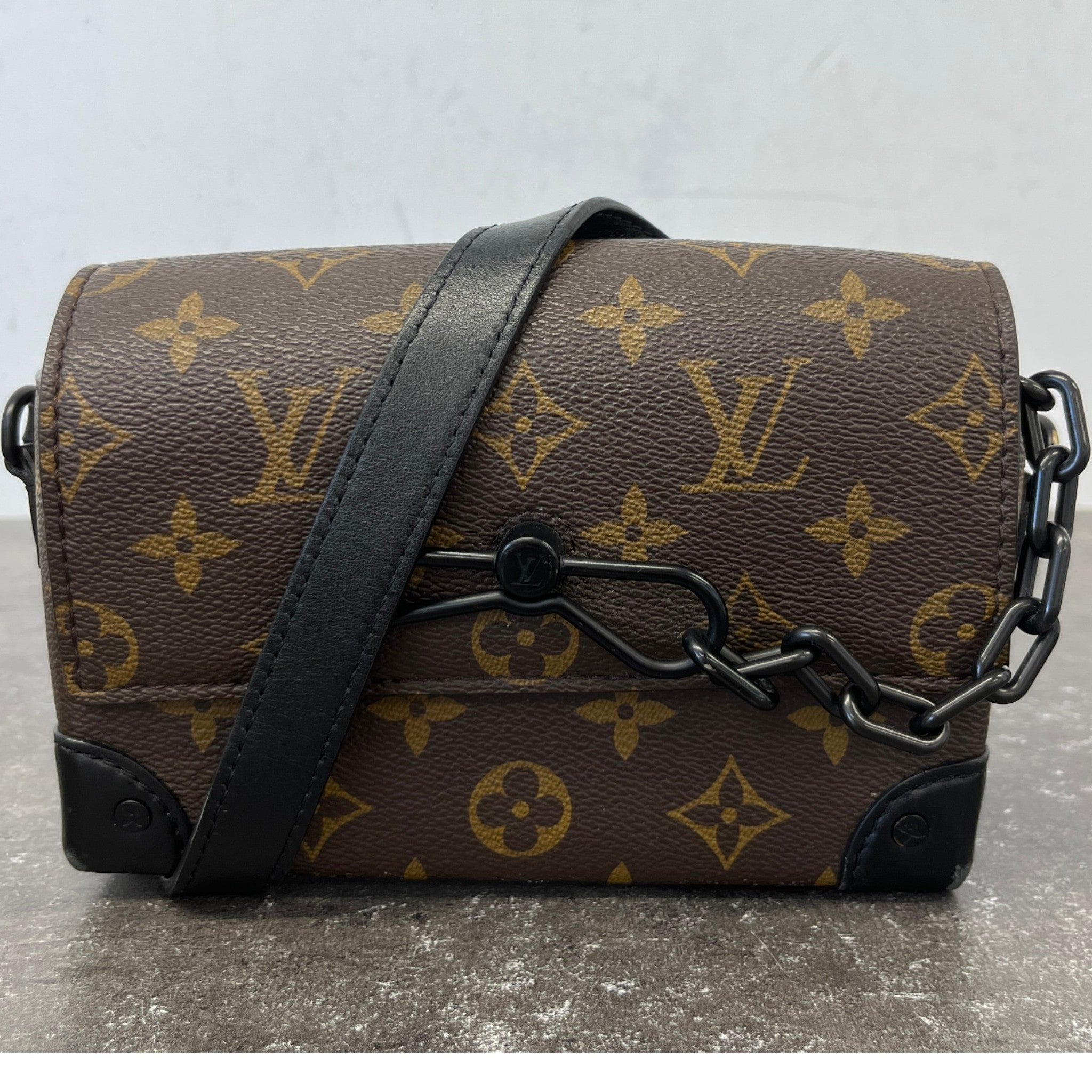 Men's Monogram Eclipse Steamer Wearable Bag Black