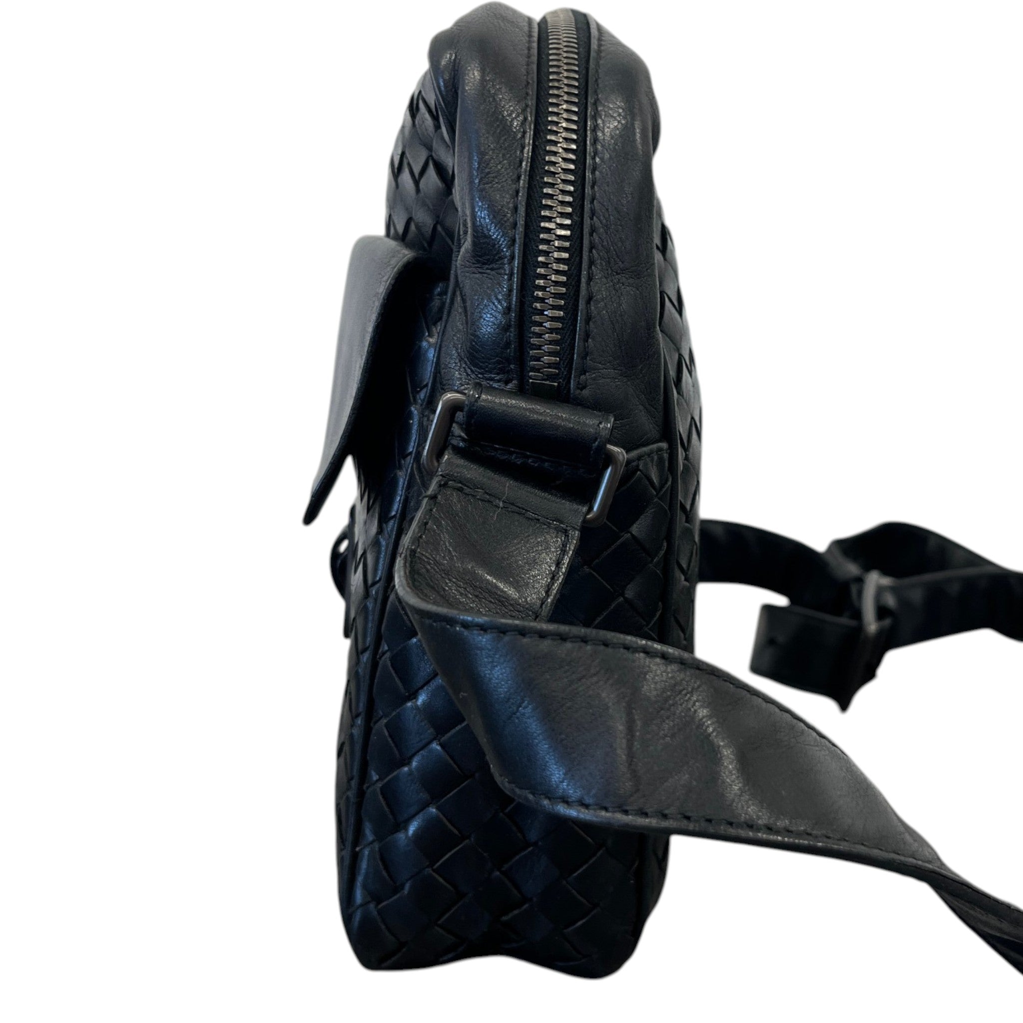 Men's Intrecciato Messenger Bag Black