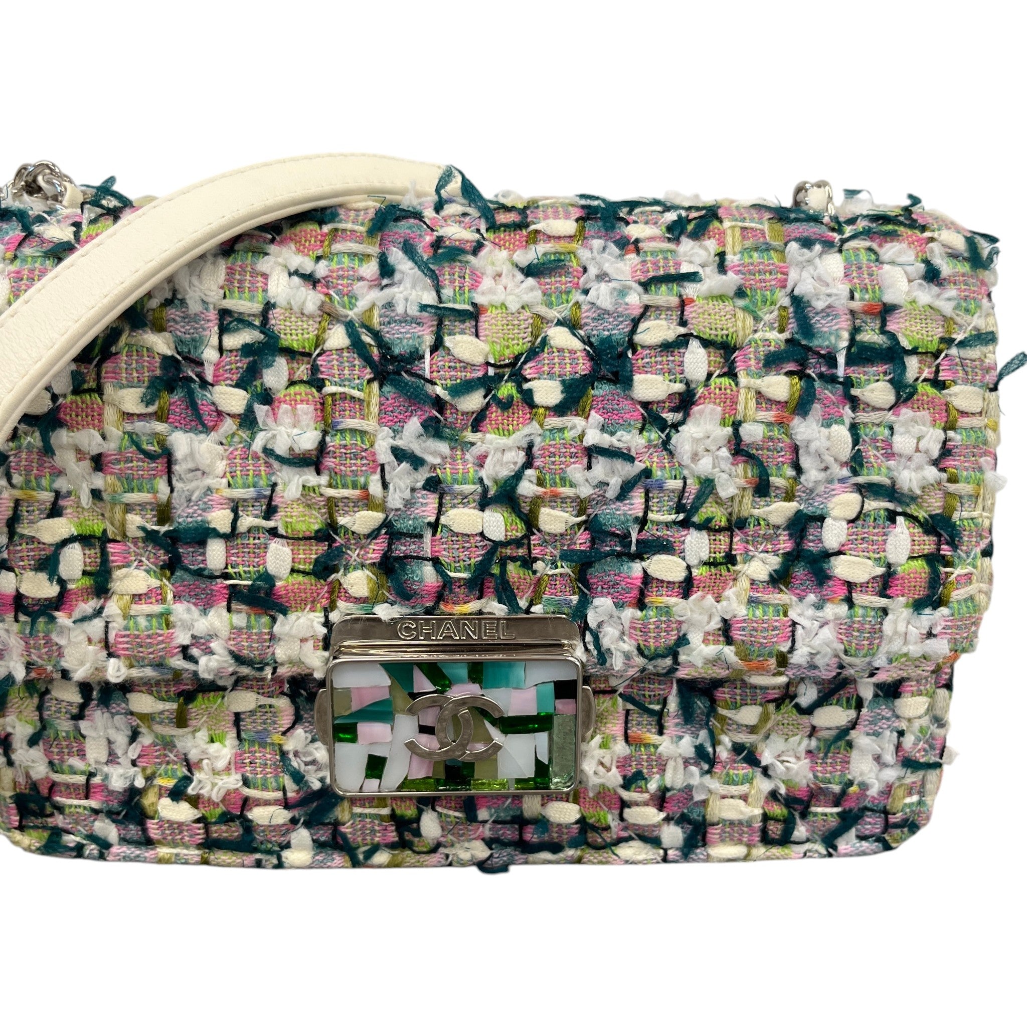Women's Tweed Beauty Lock Flap Bag White