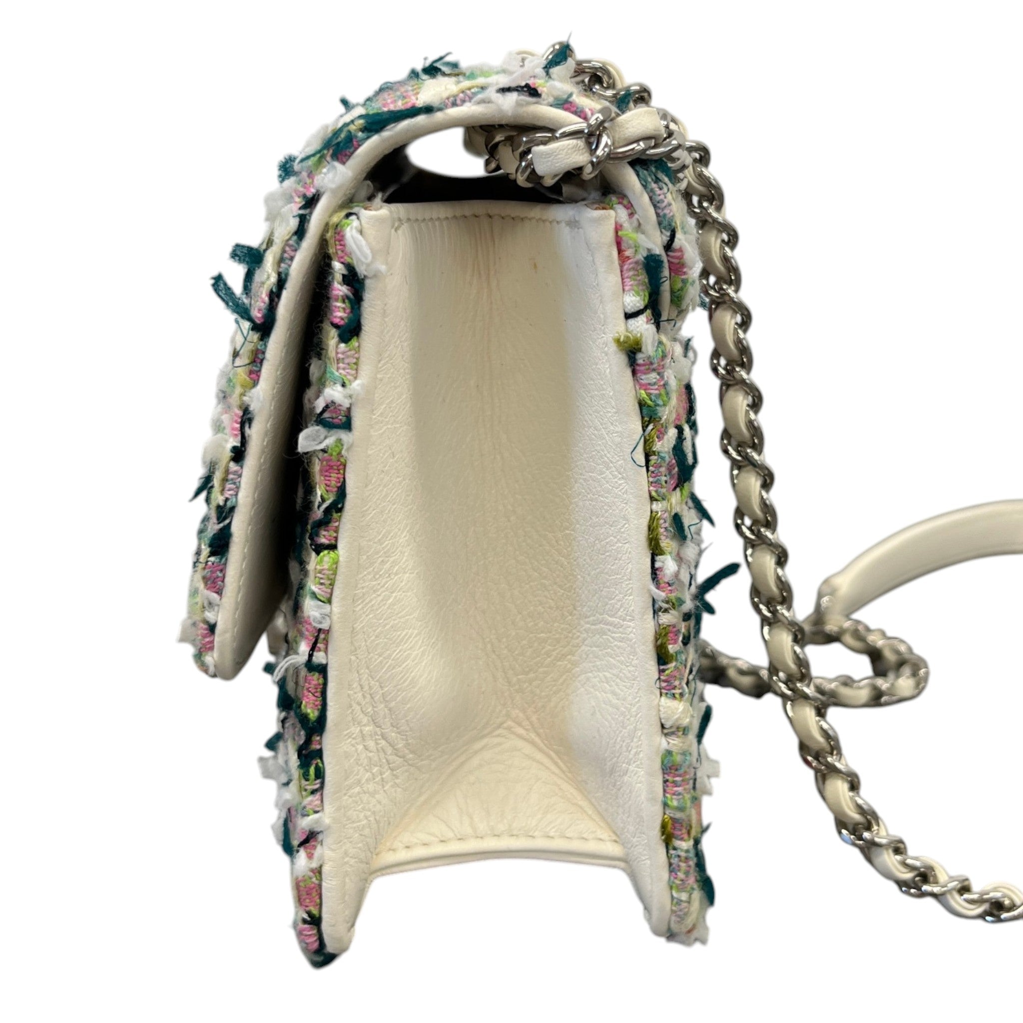 Women's Tweed Beauty Lock Flap Bag White
