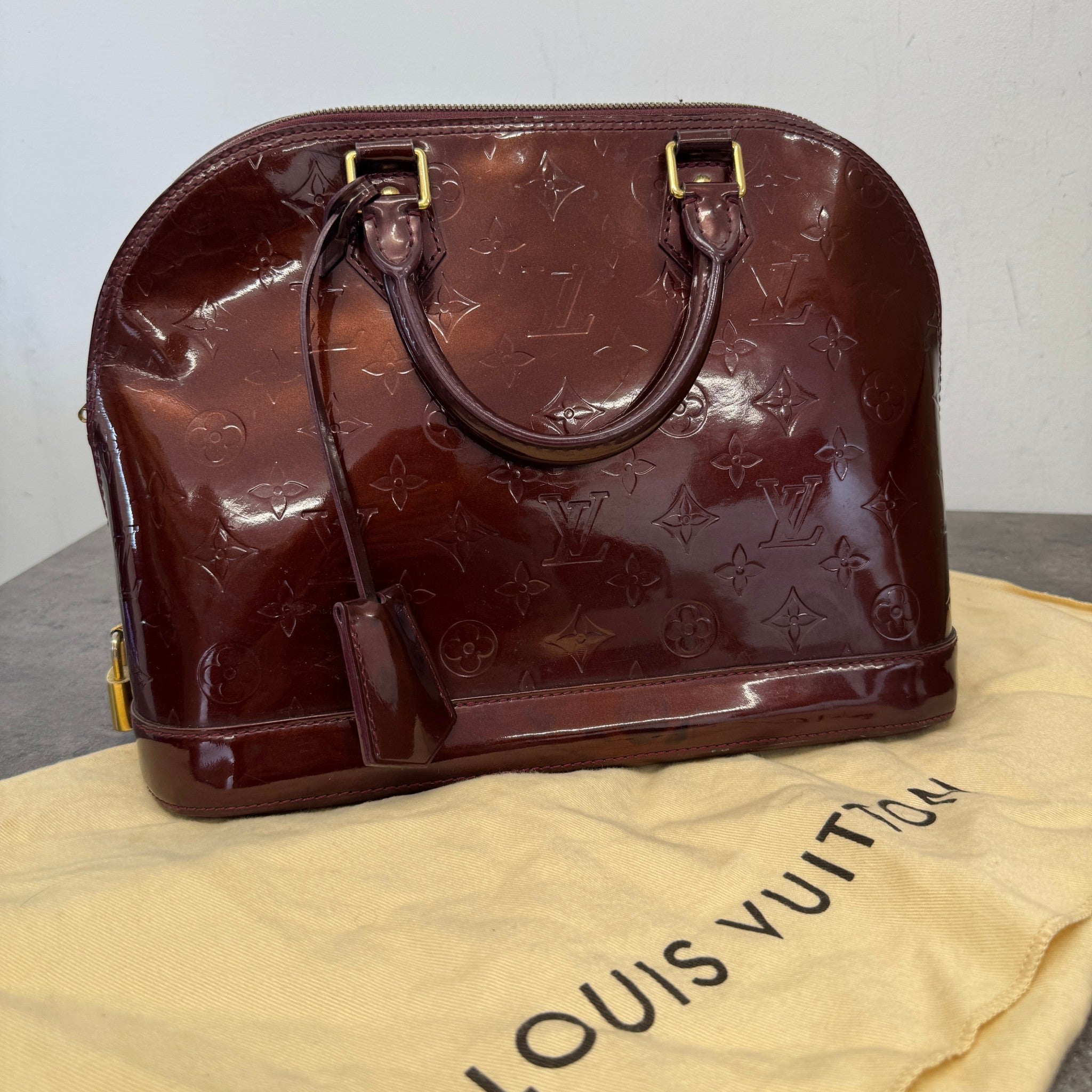 Women's Vernis Leather Alma Pm Bag Burgundy