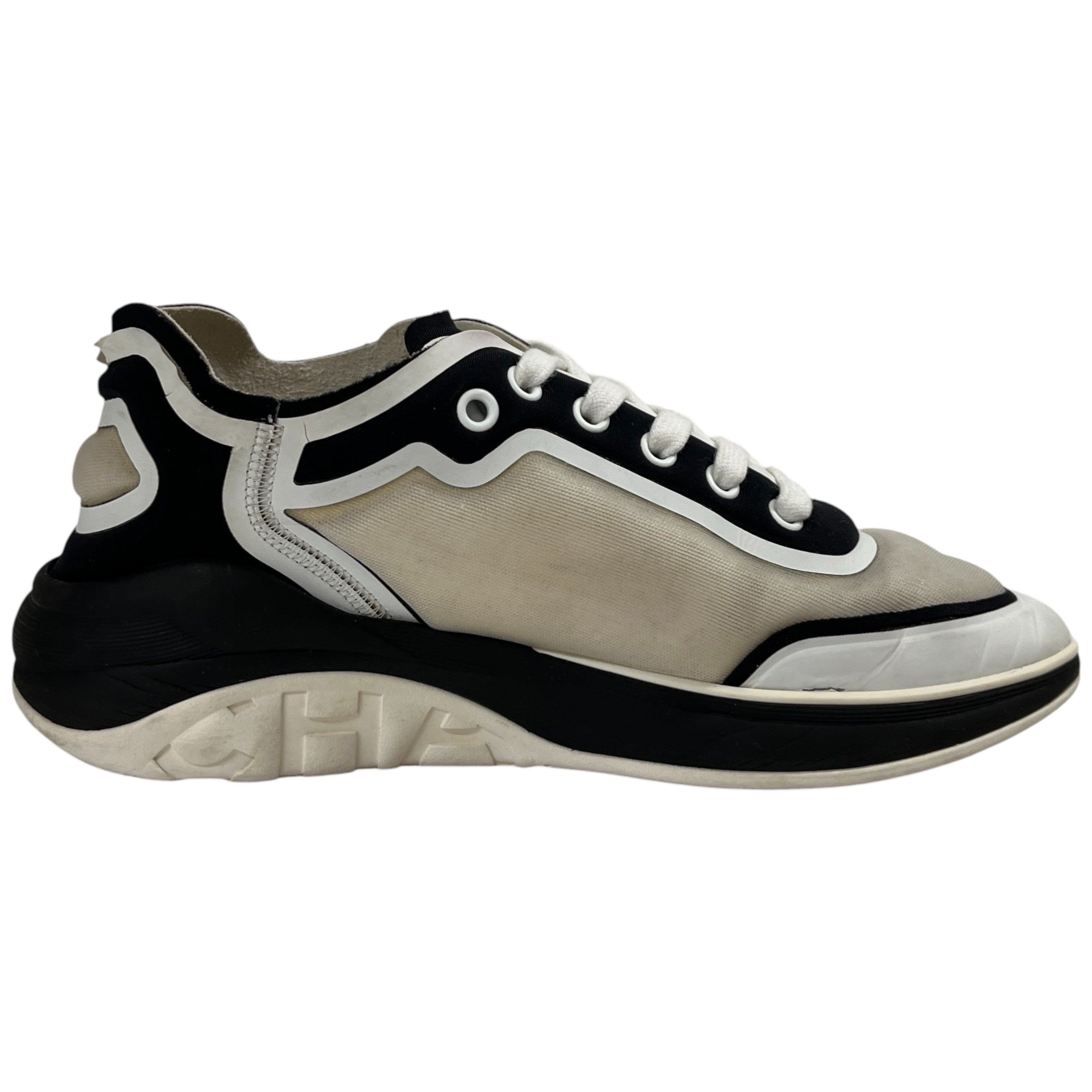 Women's Cc Logo Low Trainers Black Size EU 36 / UK 3