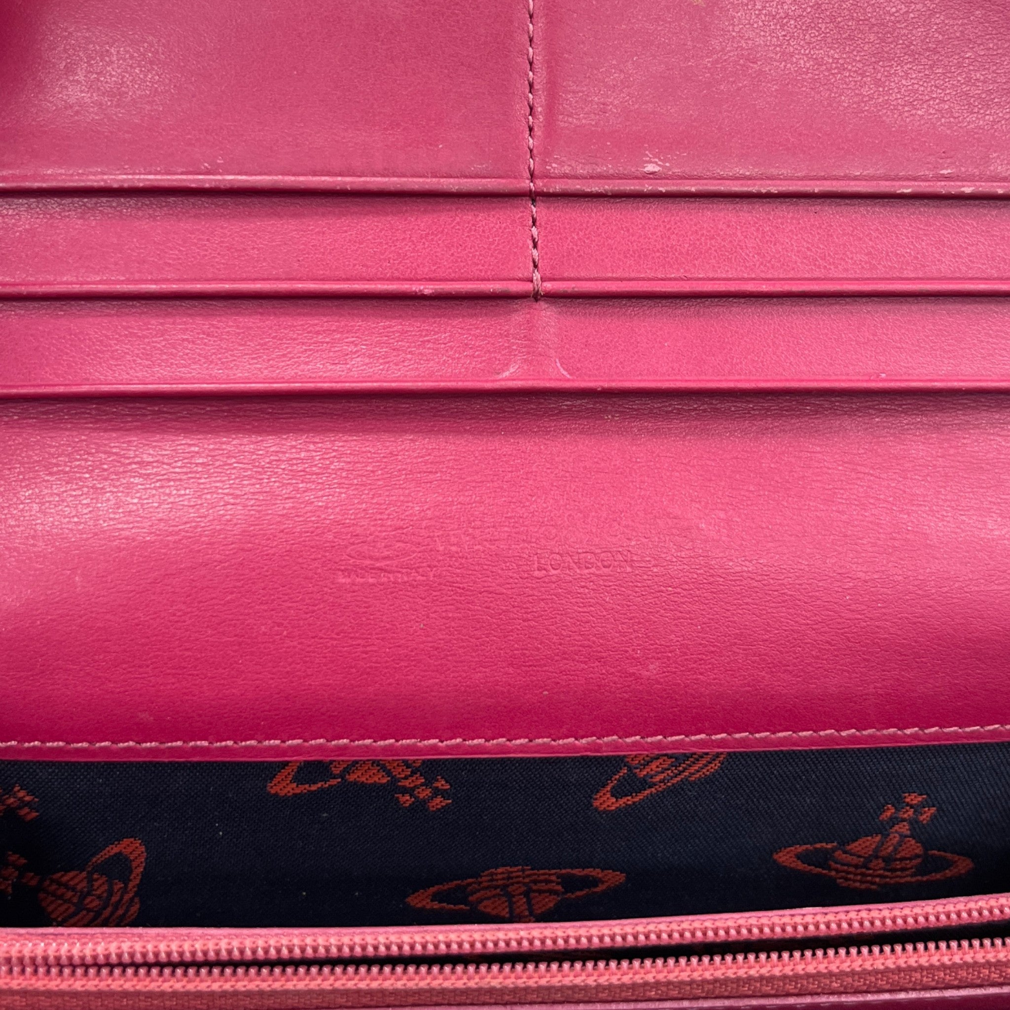 Women's Orb Logo Frilly Snake Skin Purse Black