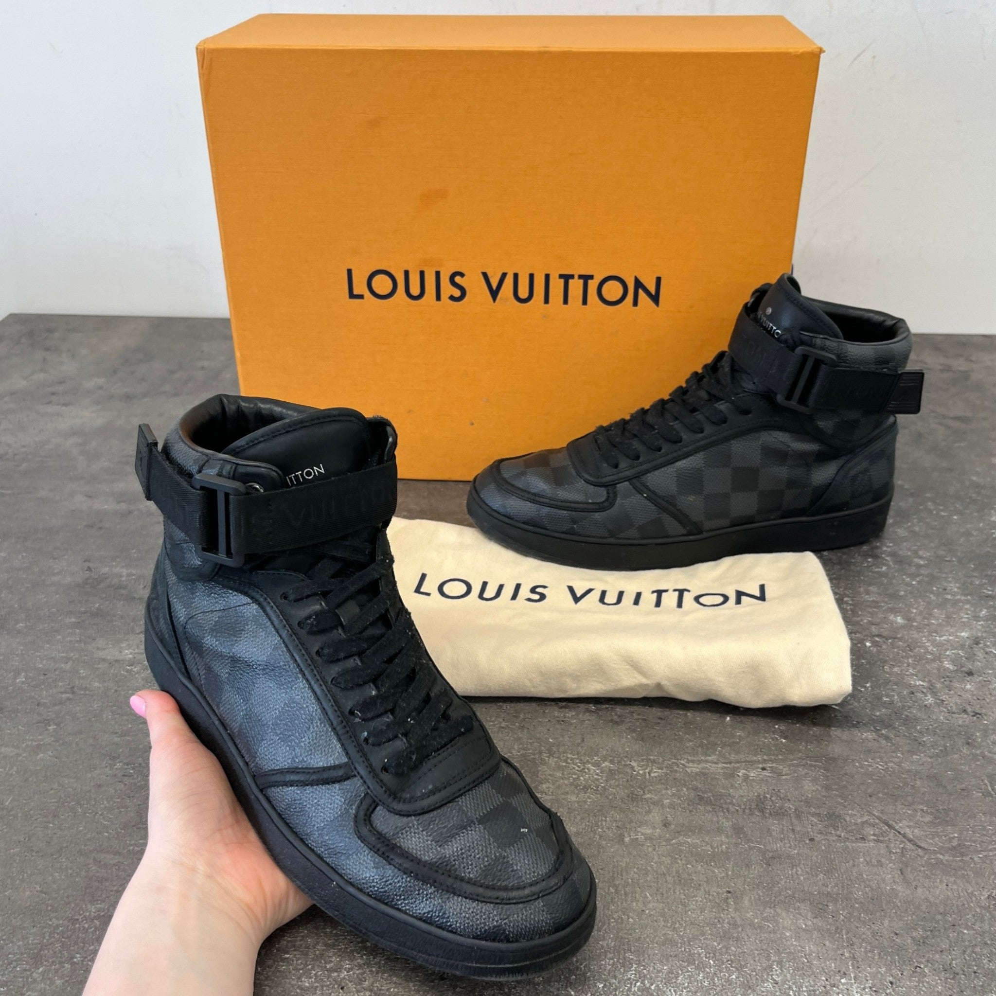 Men's Rivoli Damier High Trainers Black Size EU 40 / UK 6