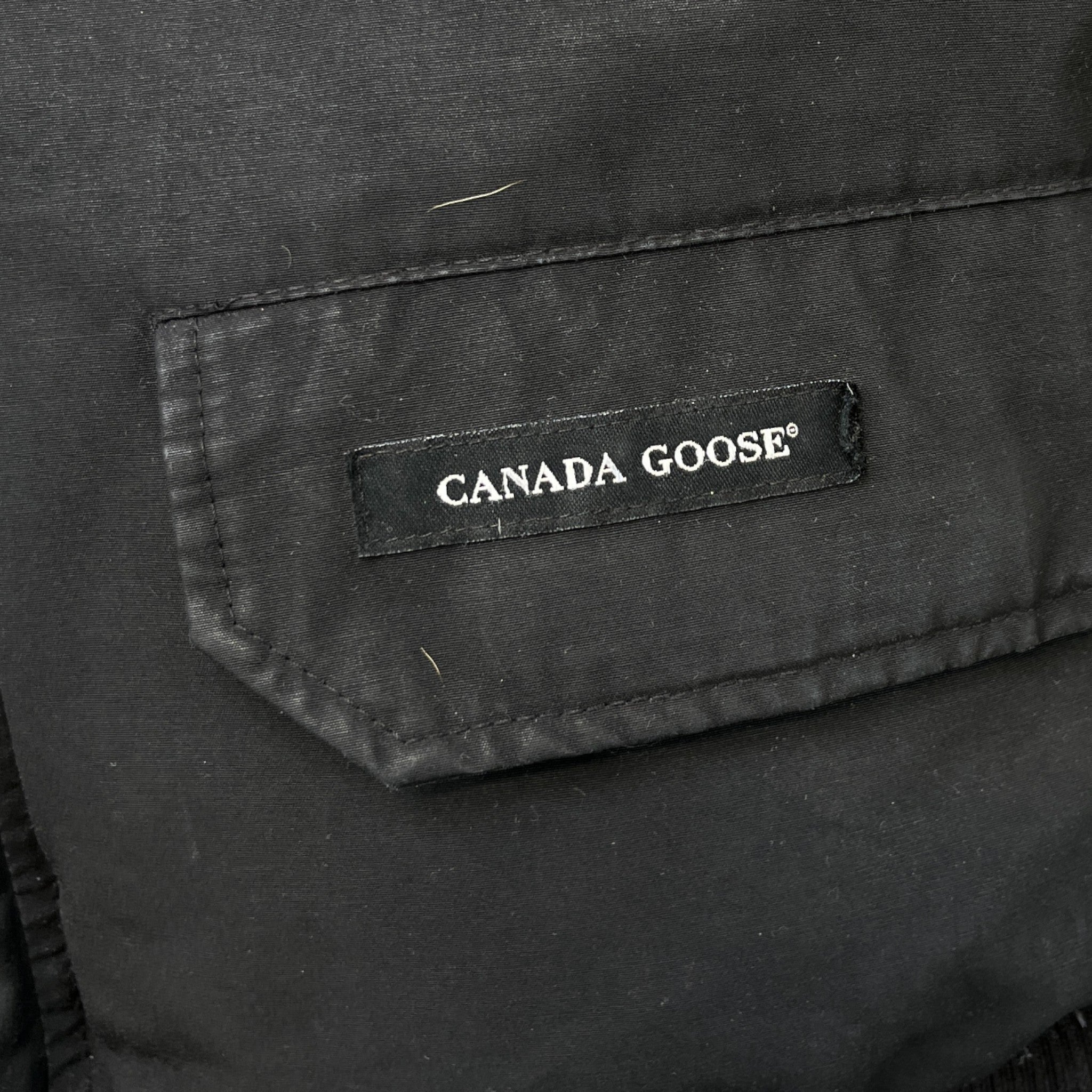 Men's Chilliwack Bomber Down Jacket Black Size S