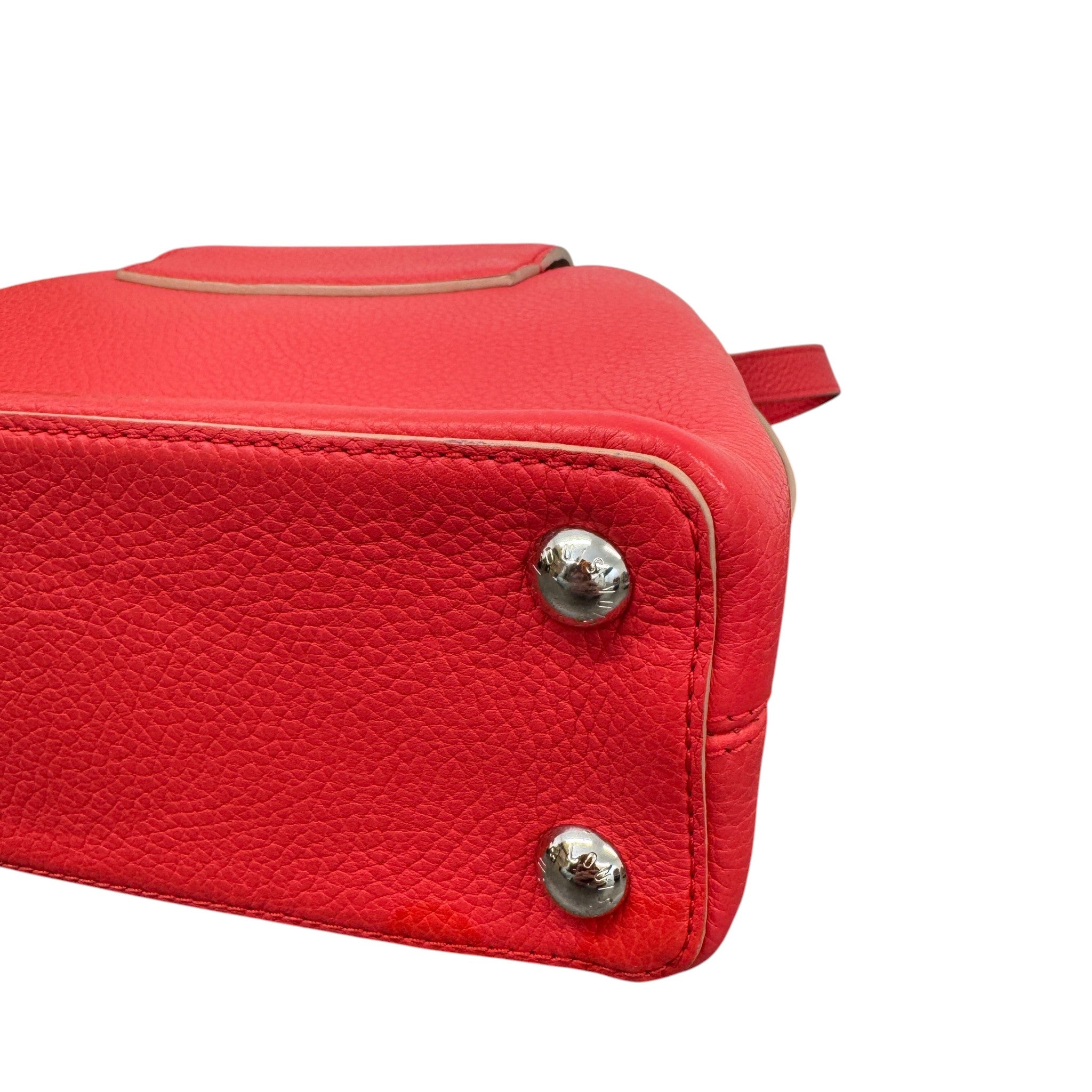 Women's Capucines Bb Taurillon Handbag Red