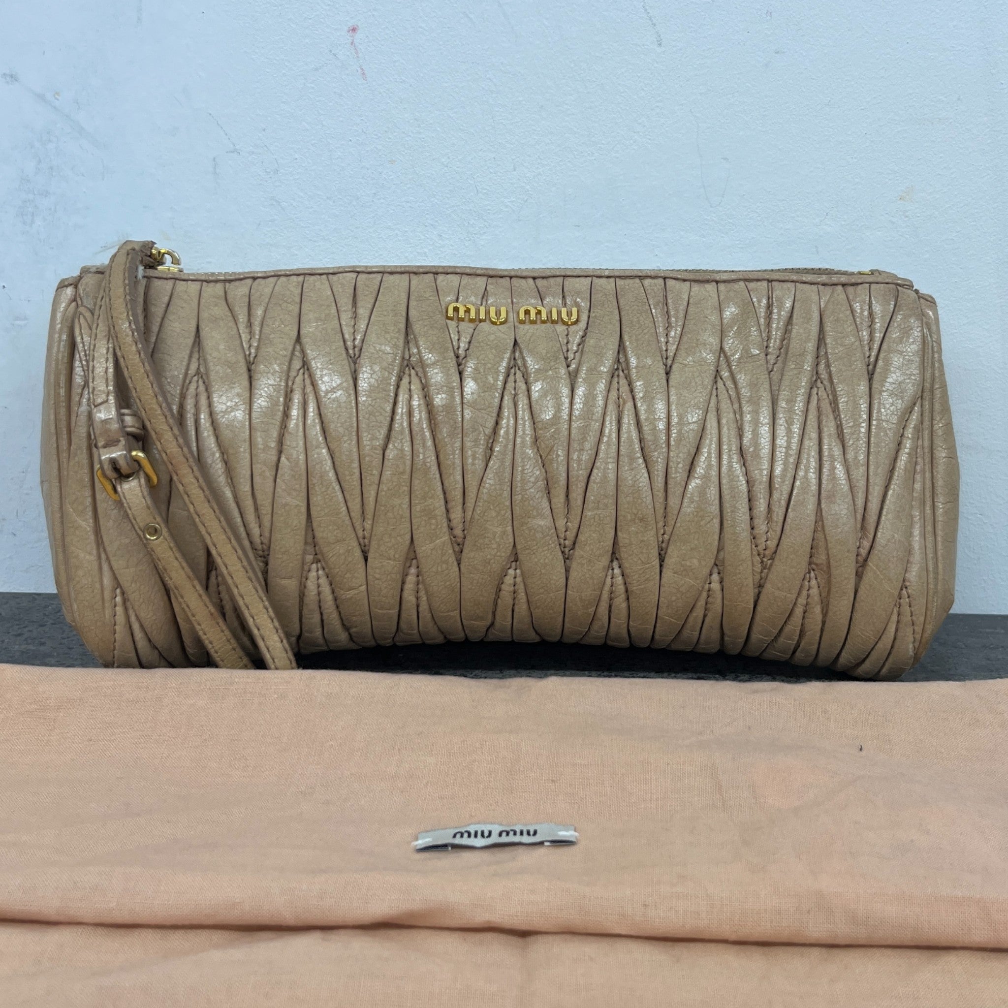 Women's Matelassé Clutch Nude