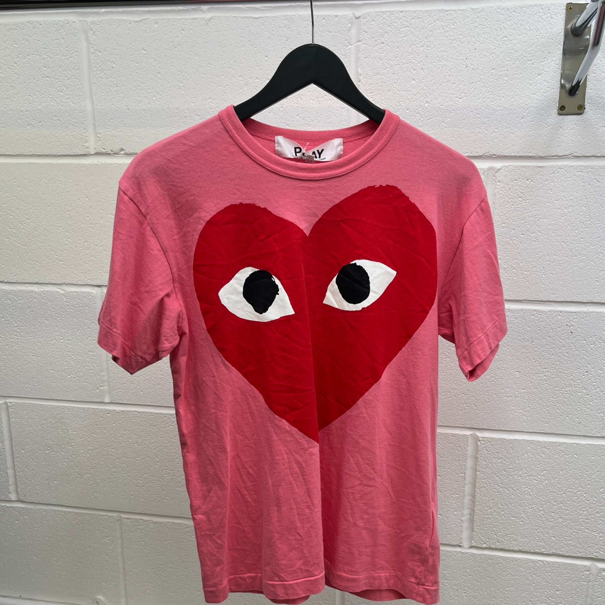 Men's Heart Logo T-Shirt Pink Size L