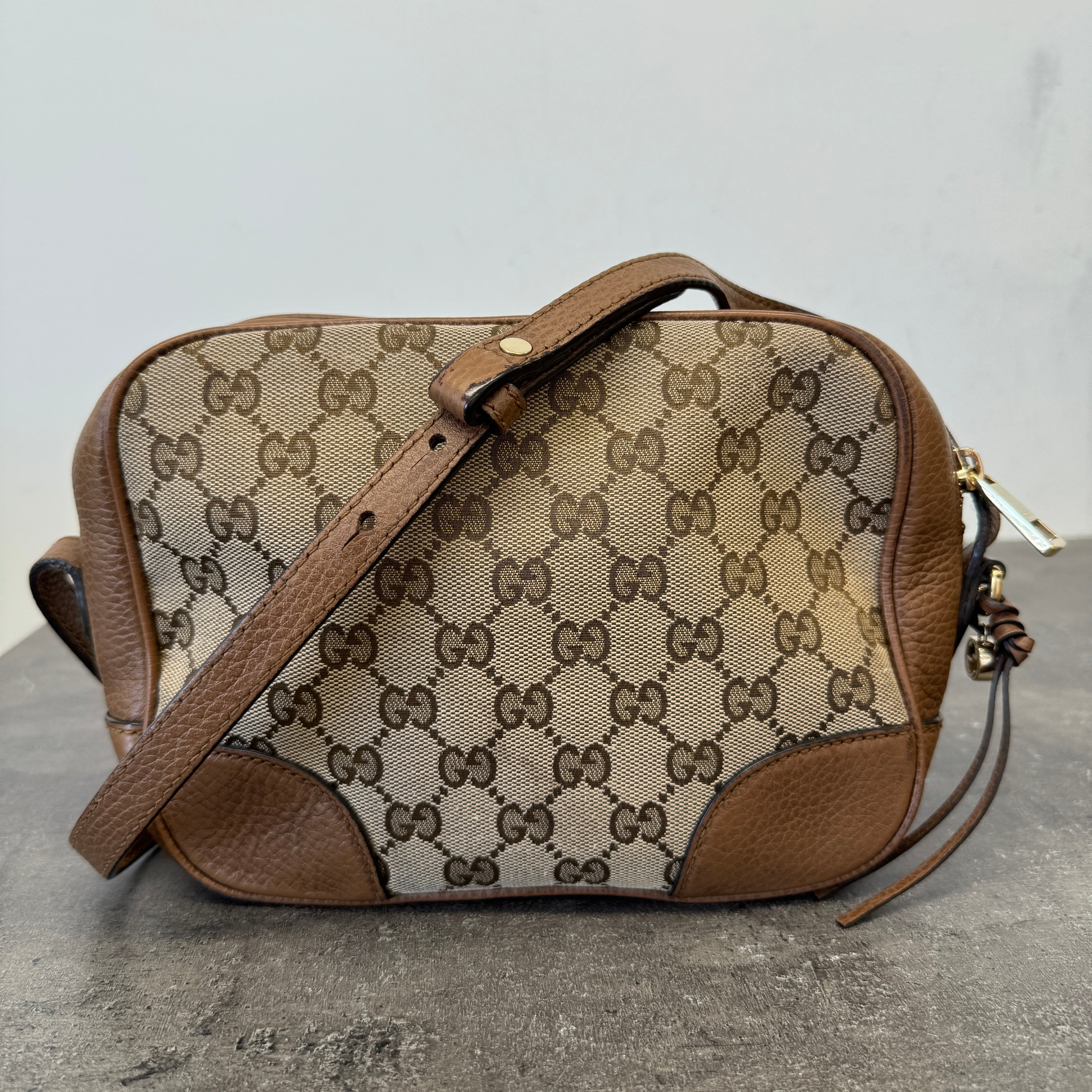 Women's Gg Supreme Camera Bag Beige