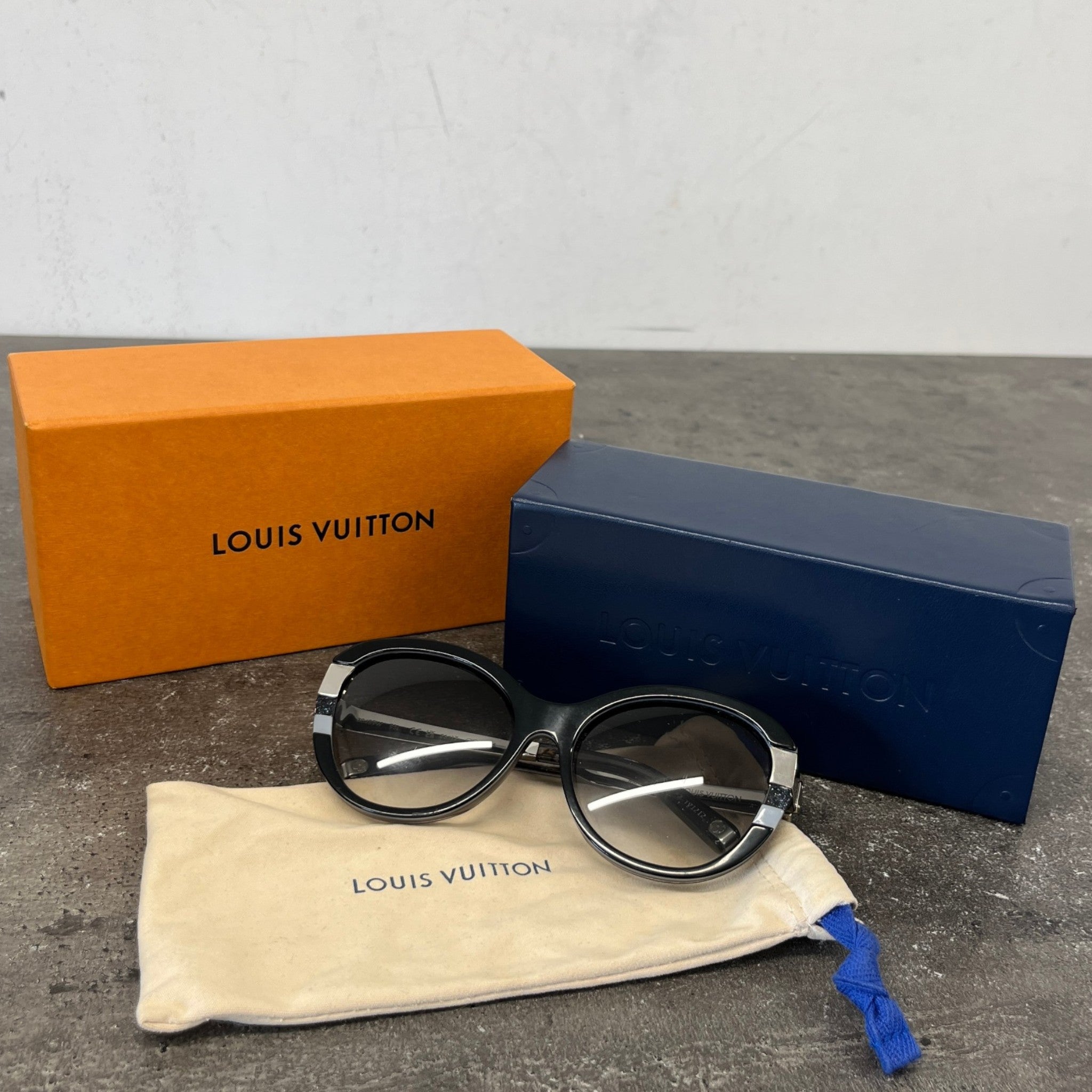 Women's Z0489W Sunglasses Black