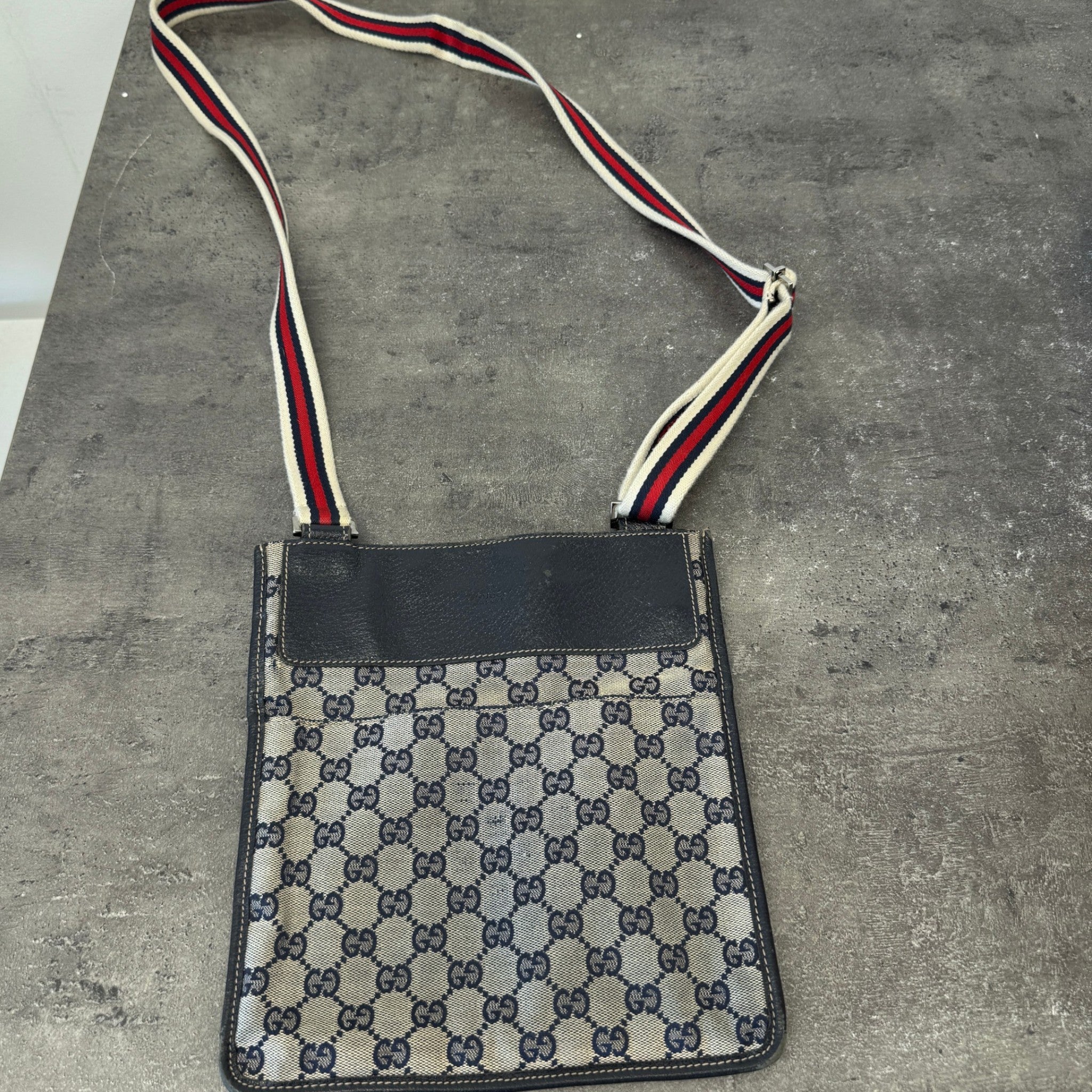 Men's Gg Supreme Web Messenger Bag Navy