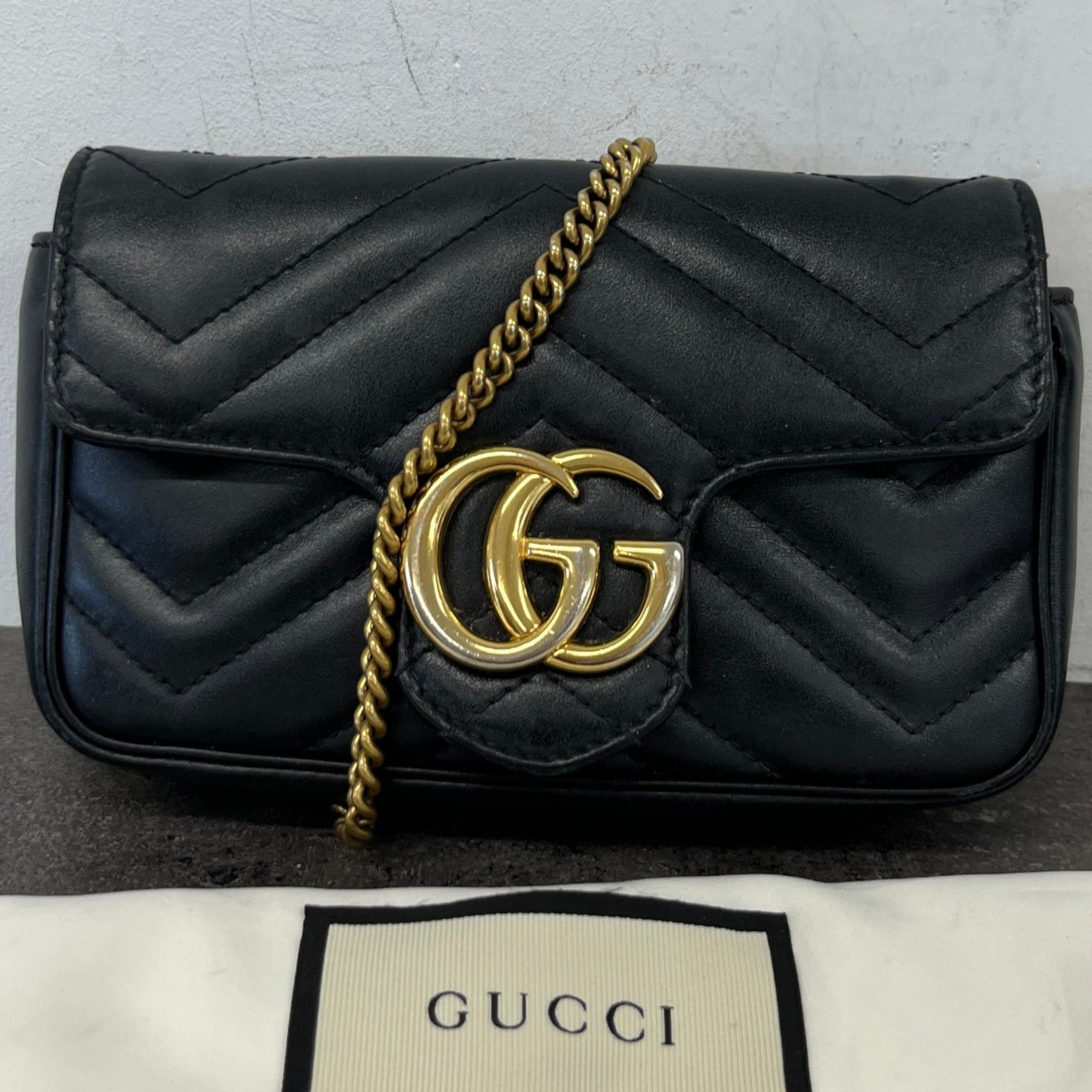 Women's Gg Marmont Super Mini Bag Black