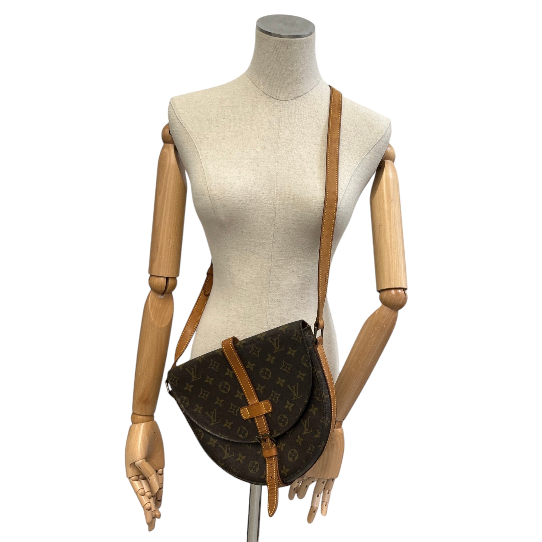Women's Chantilly Monogram Messenger Bag Brown