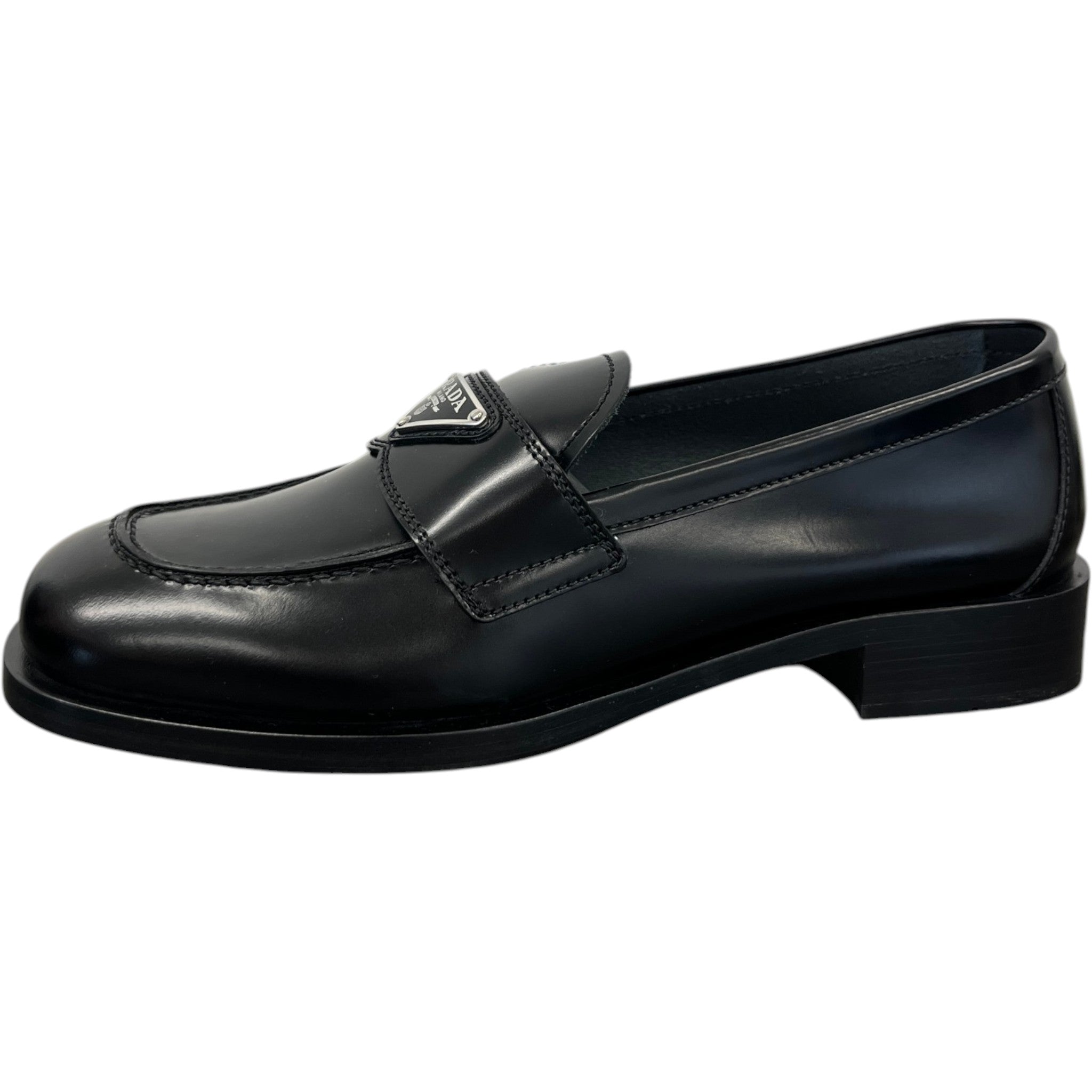 Women's Plaque Logo Loafers Black Size EU 40 / UK 7