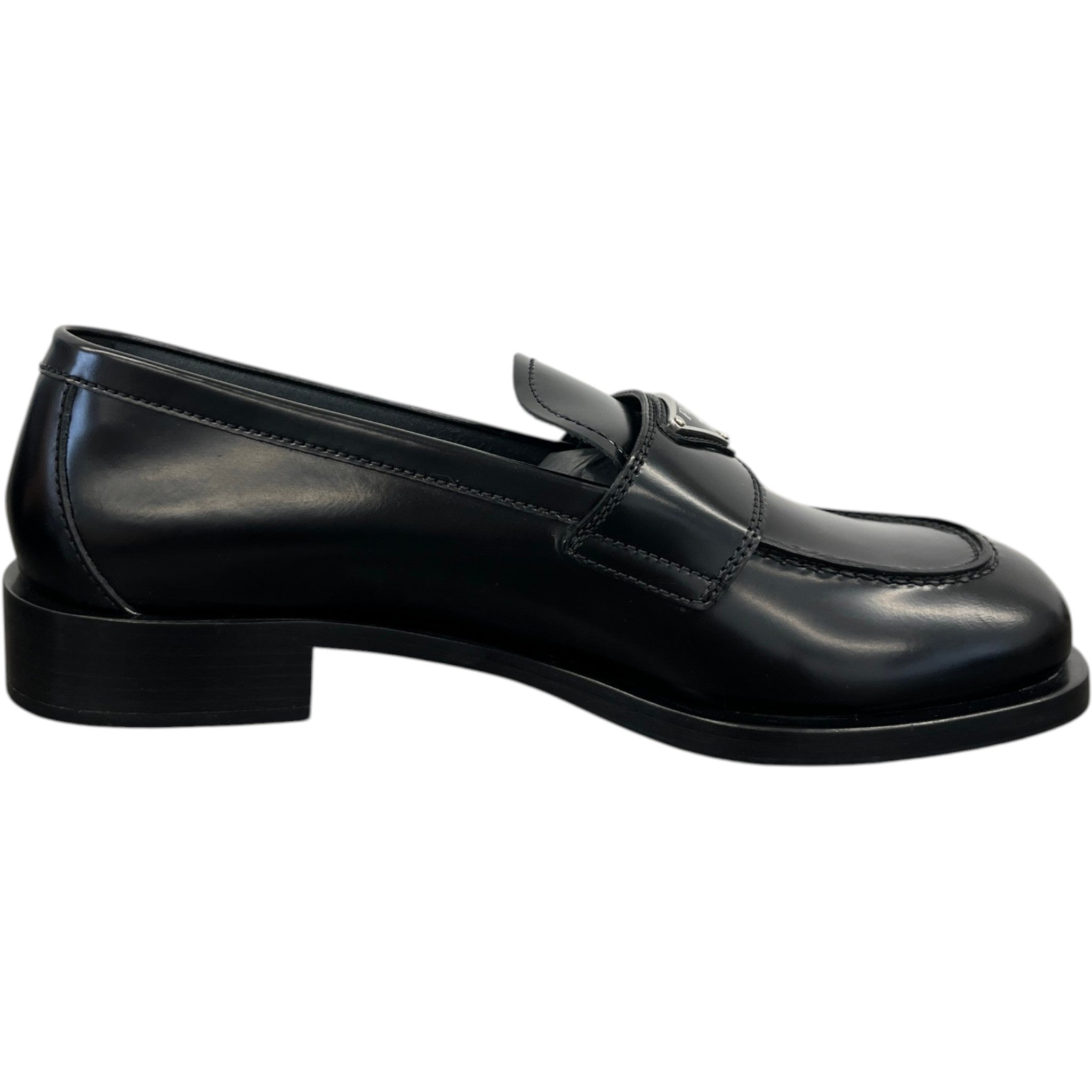 Women's Plaque Logo Loafers Black Size EU 40 / UK 7