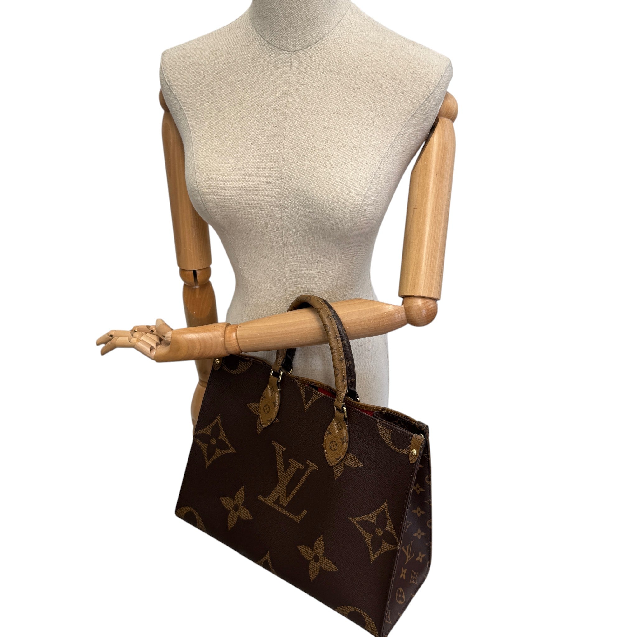 Women's Monogram Onthego Mm Handbag Brown