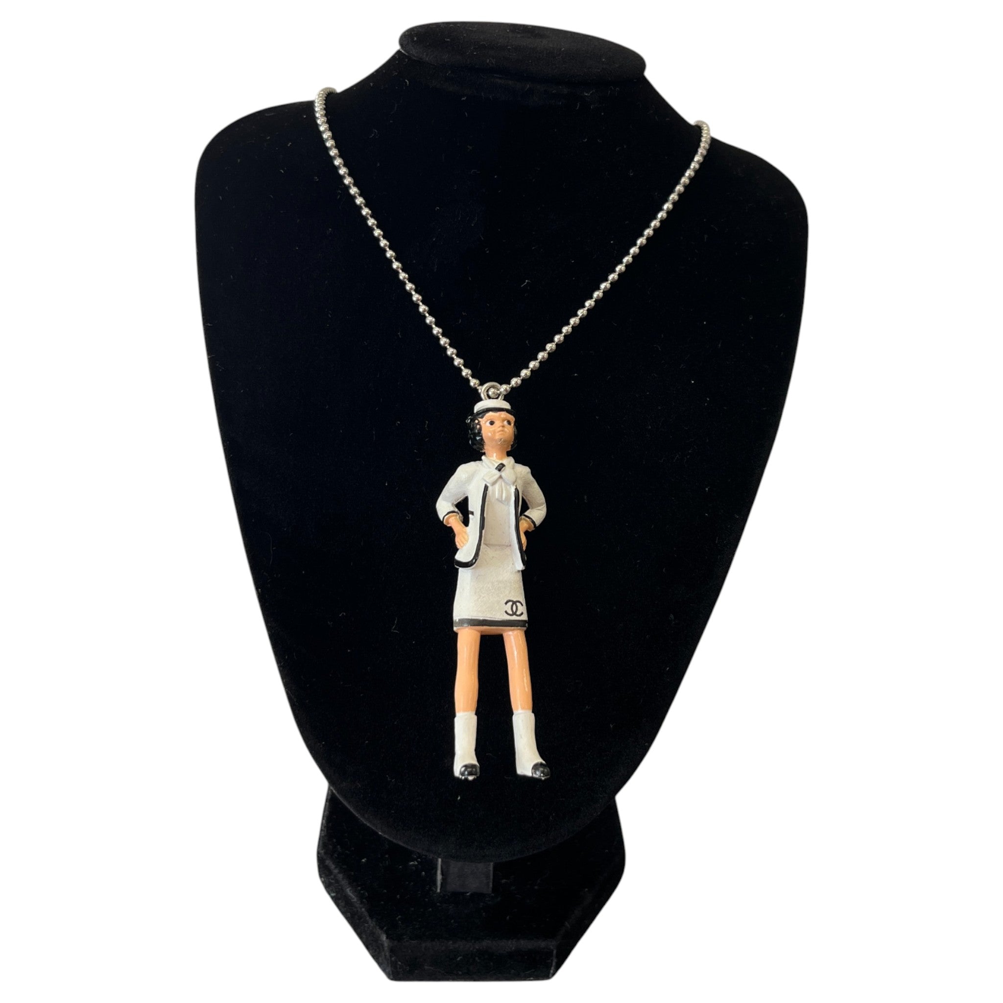 Women's Mademoiselle Doll Necklace White