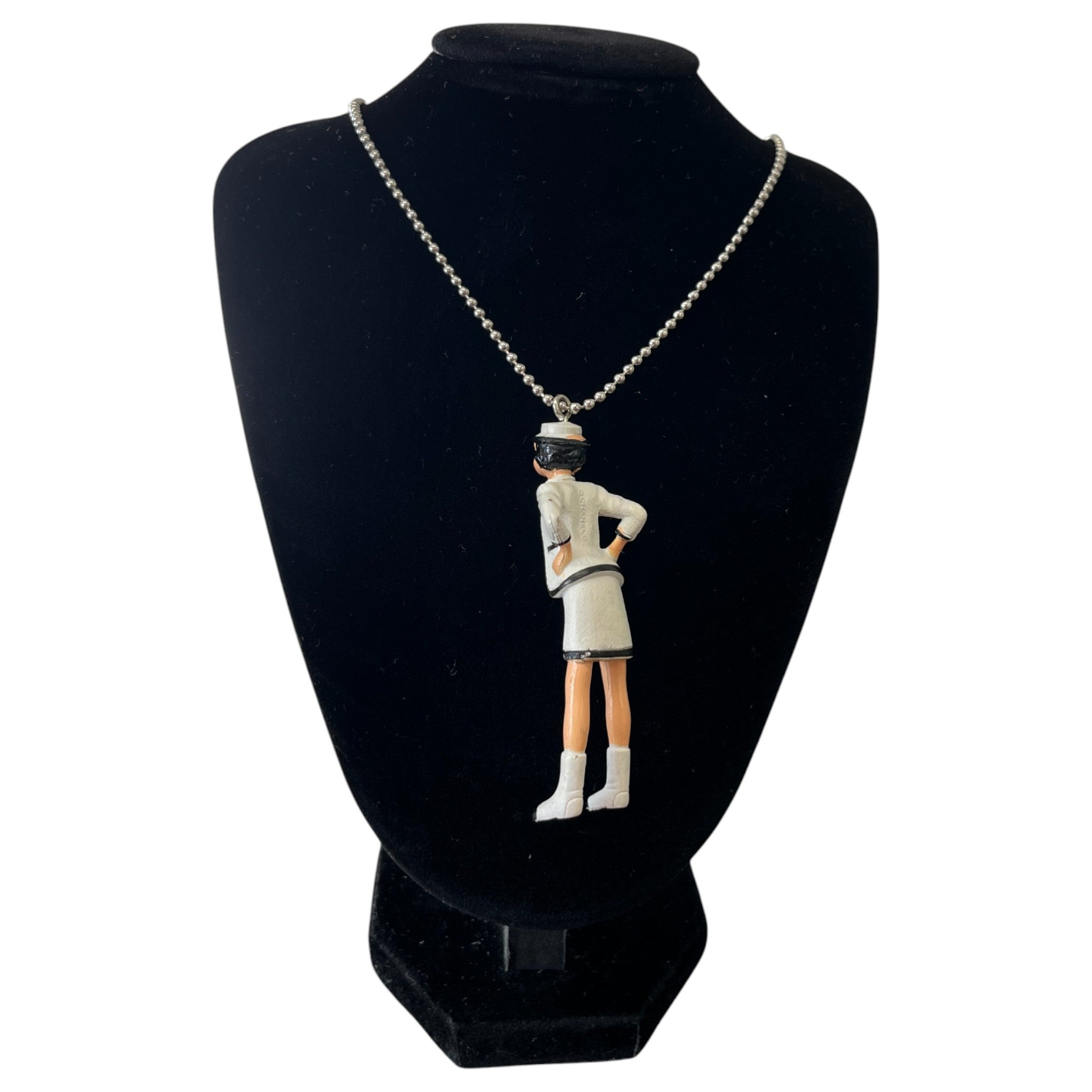 Women's Mademoiselle Doll Necklace White