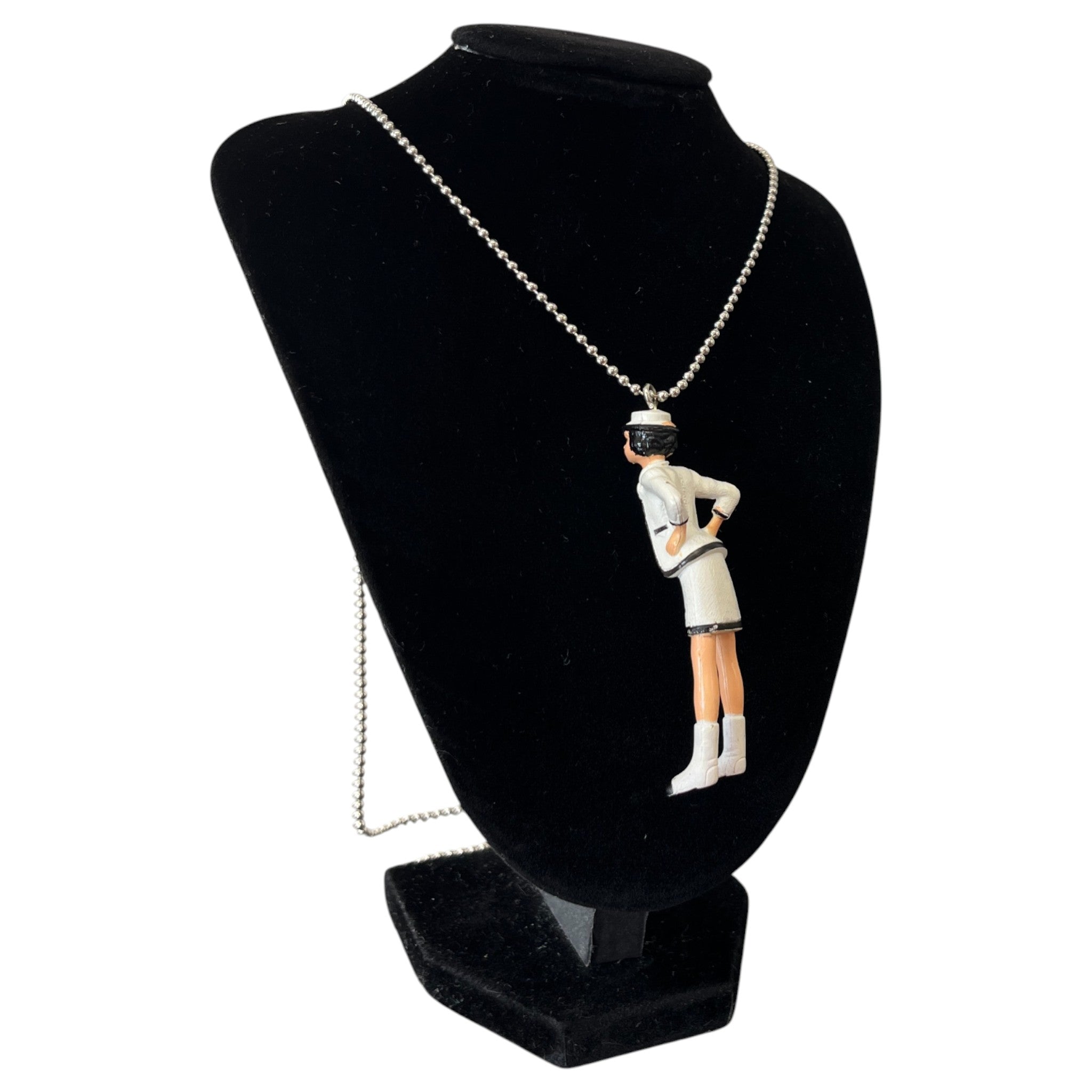 Women's Mademoiselle Doll Necklace White