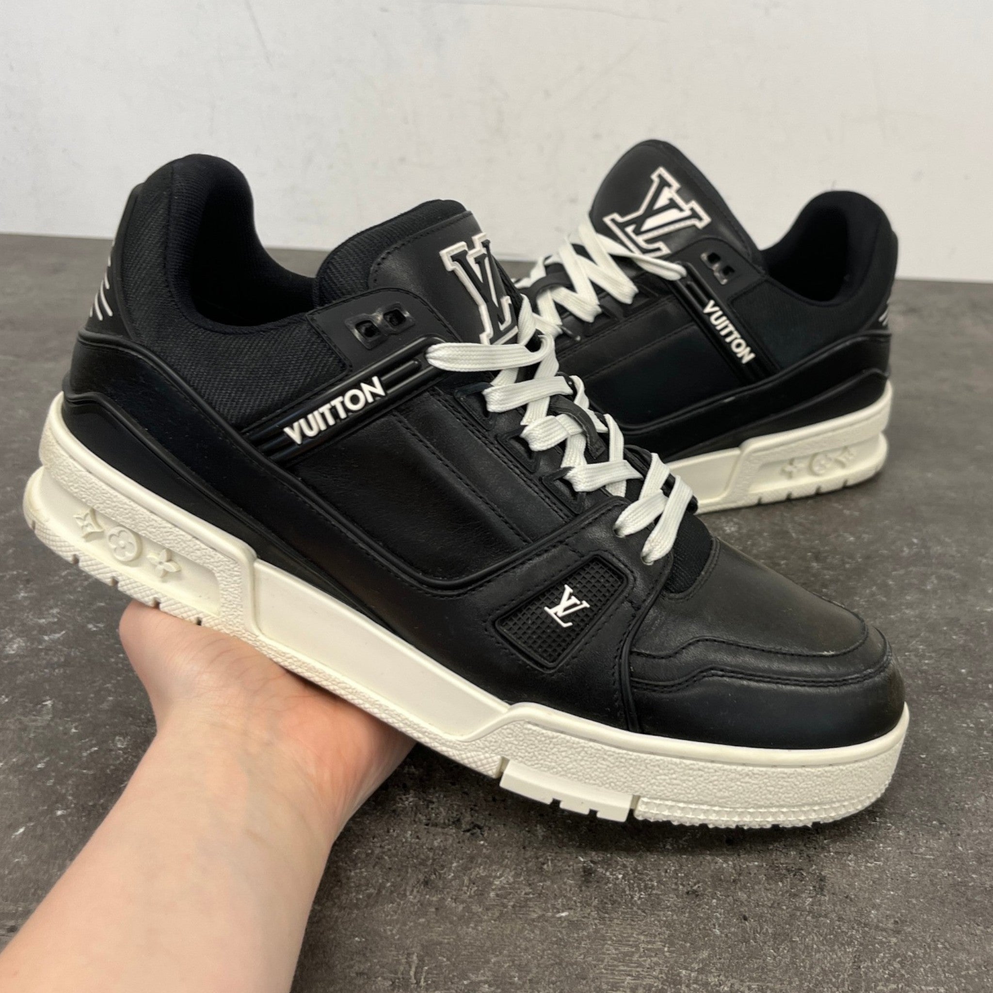 Men's Lv Low Trainers Black Size EU 40.5 / UK 6.5