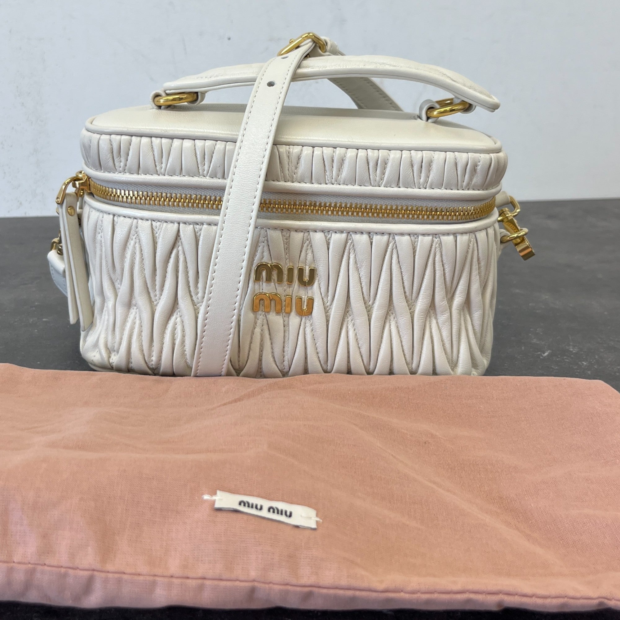 Women's Matelasse Bag Cream