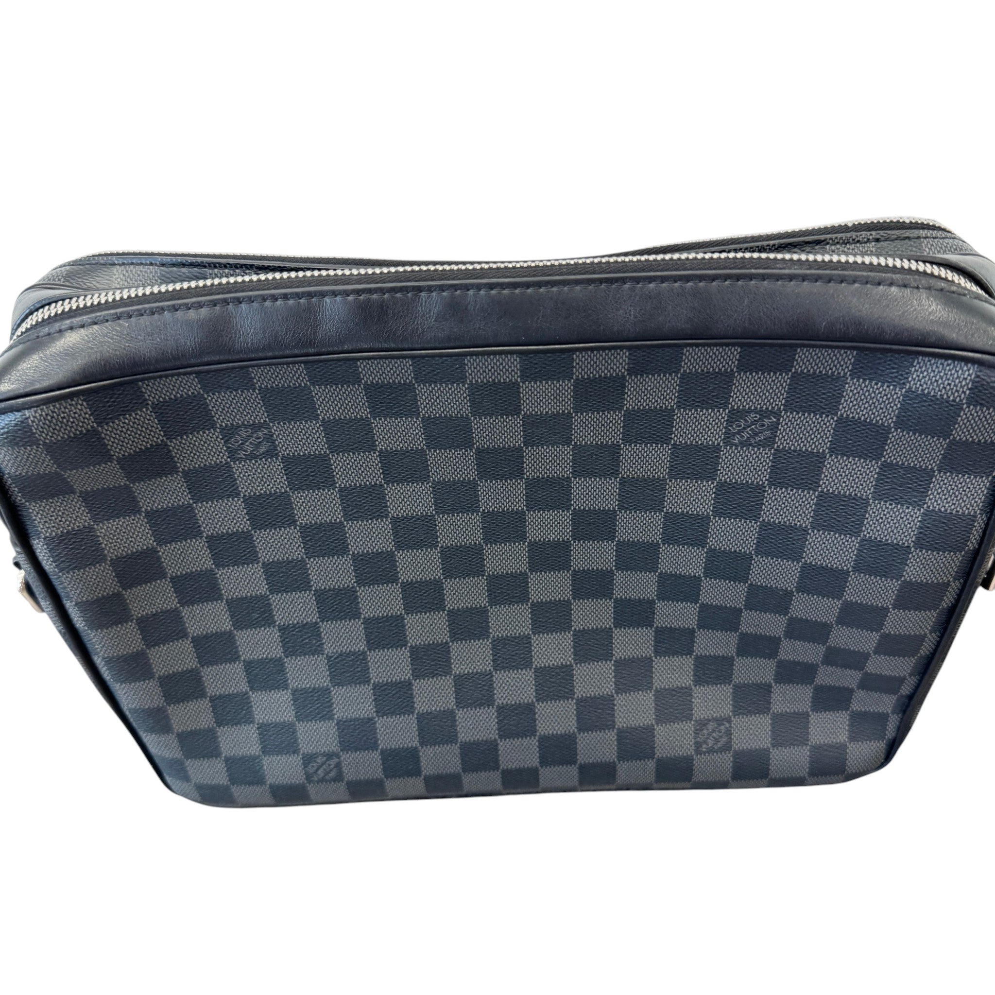 Men's Damier Graphite Trocadero Pm Messenger Bag Black