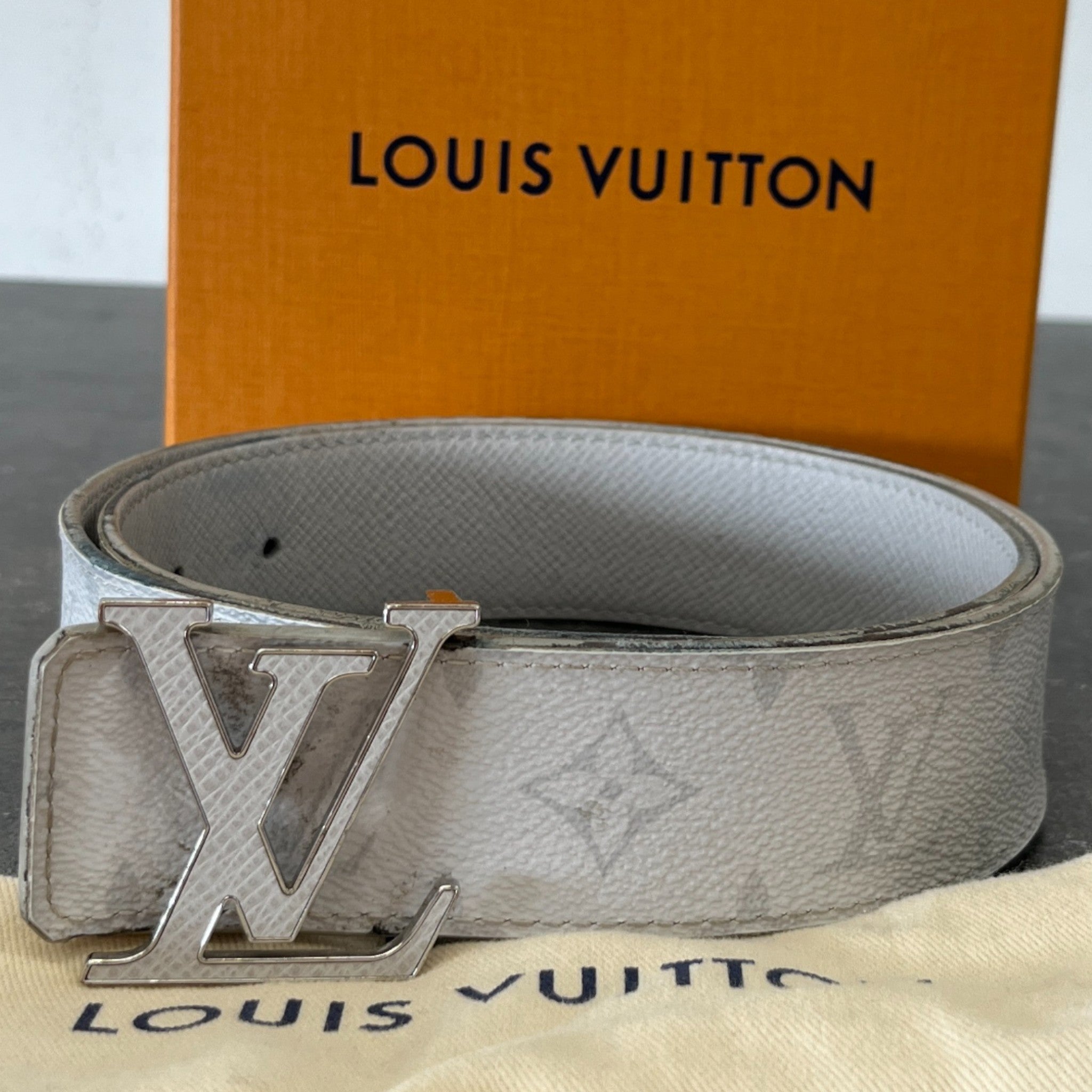 Men's Monogram Reversible Lv Initials Belt White