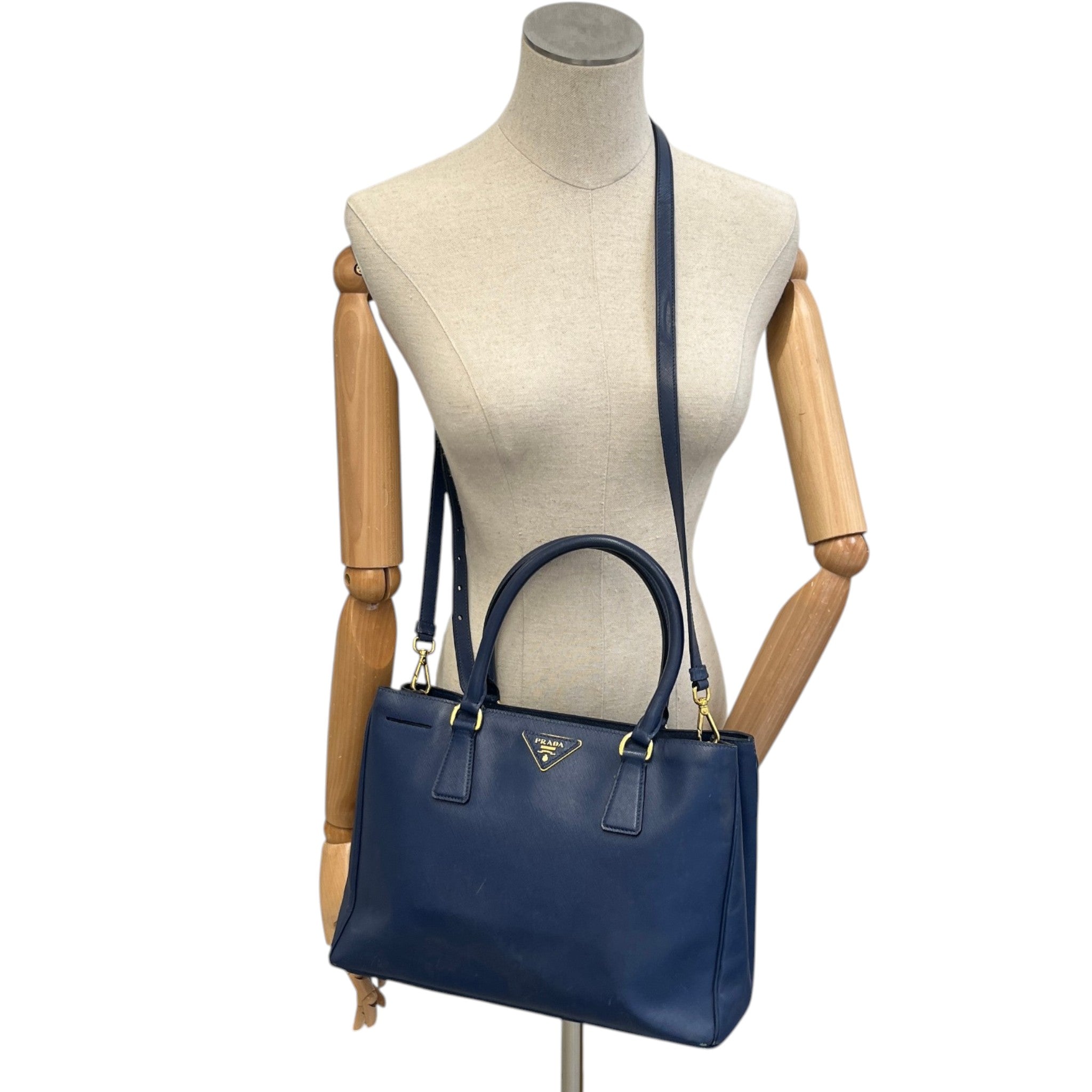 Women's Galleria Saffiano Tote Bag Blue