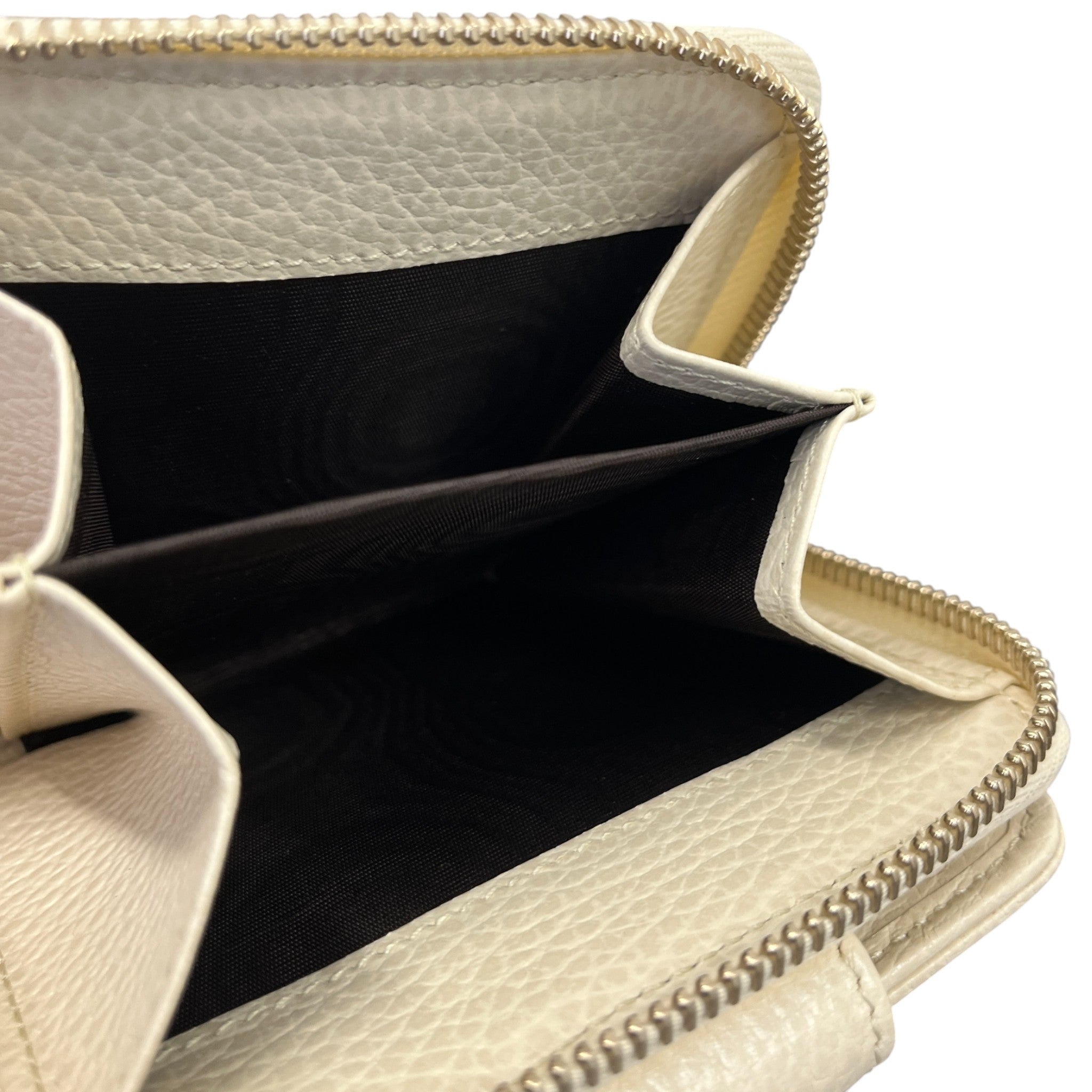 Women's Gg Supreme Bifold Wallet Cream