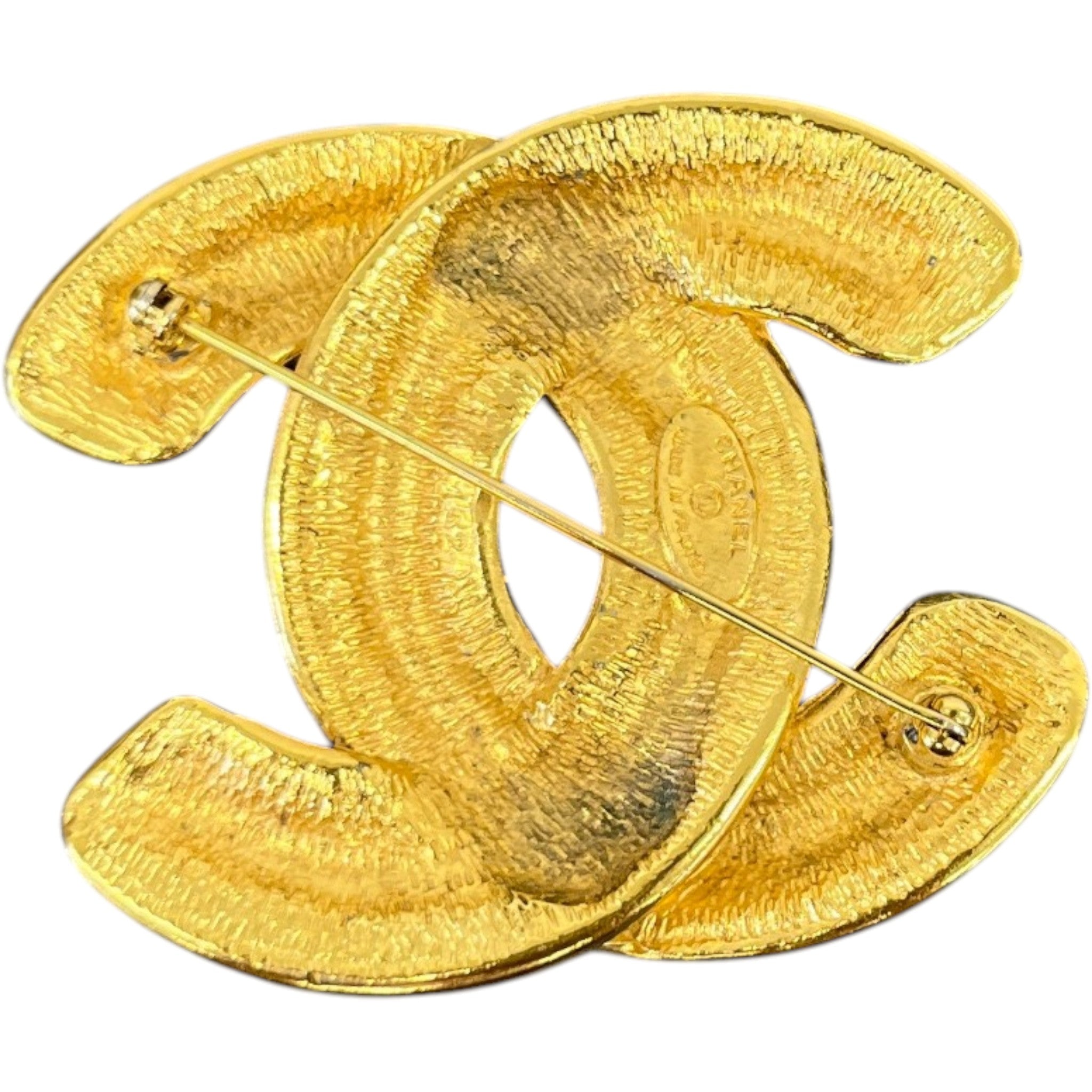 Women's Quilted Cc Brooch Gold