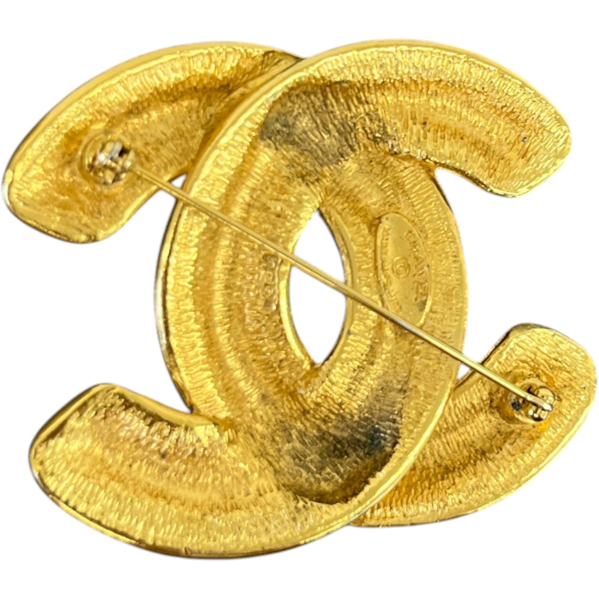 Women's Quilted Cc Brooch Gold