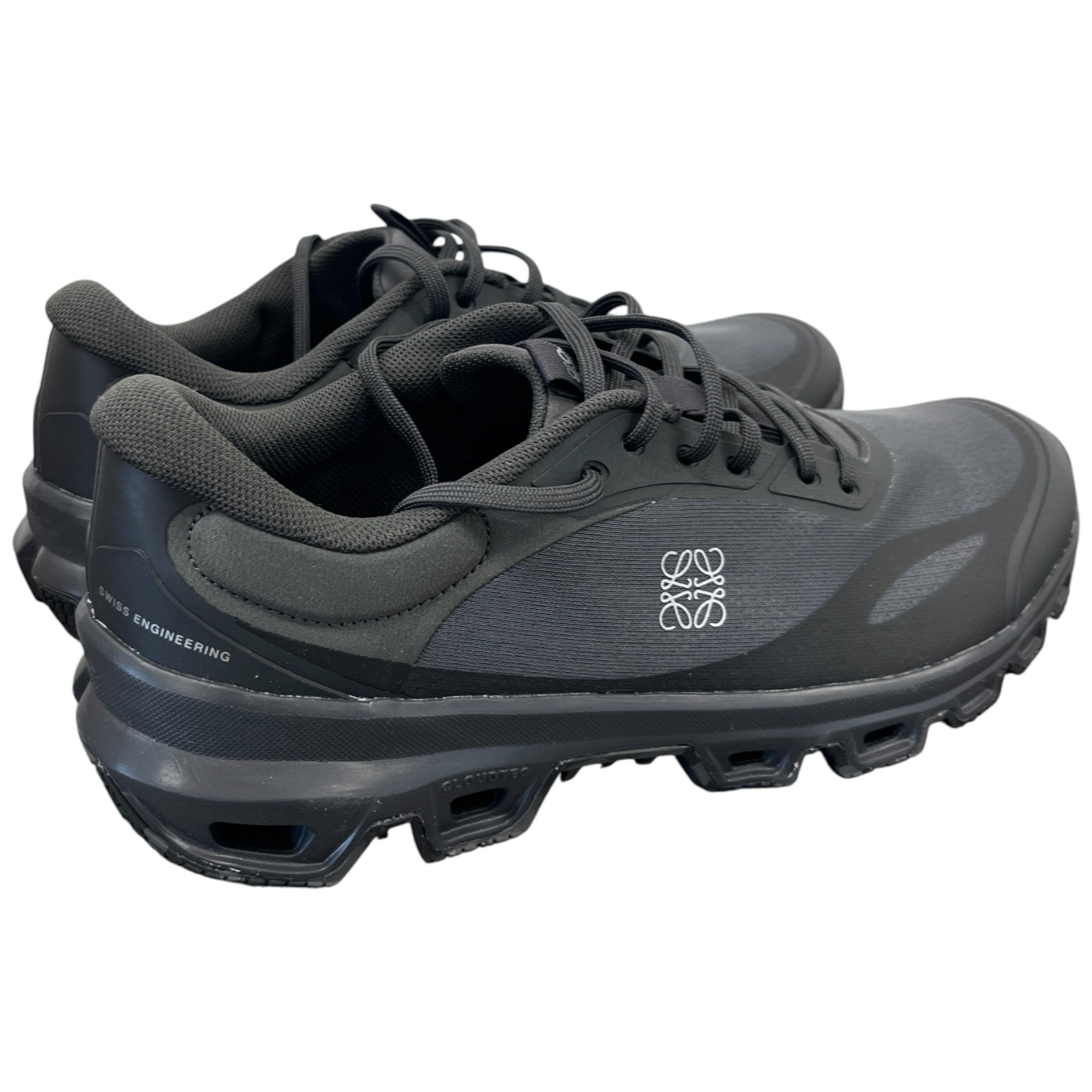 Men's X On Cloudventure 2 Low Trainers Black Size EU 45.5 / UK 11.5