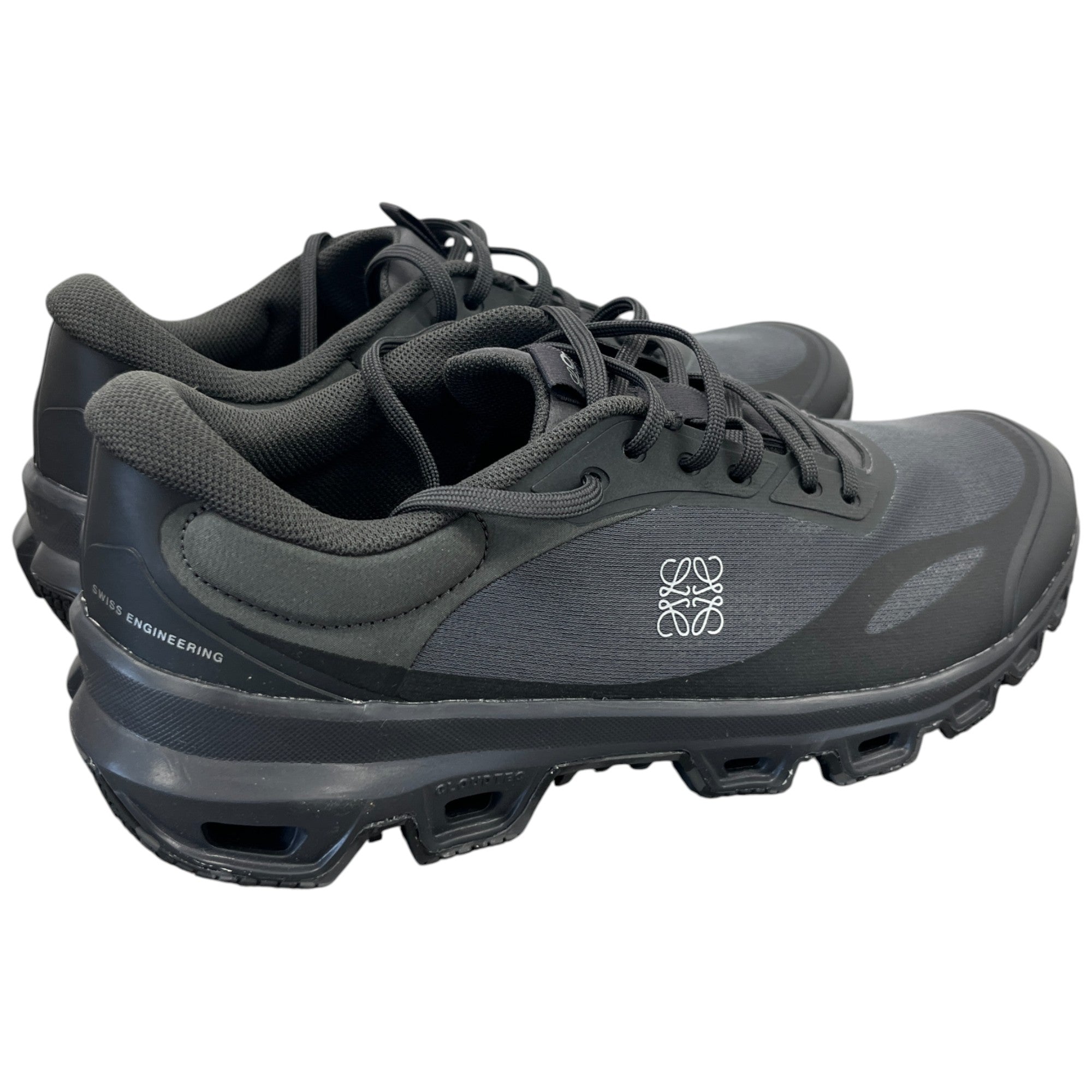 Men's X On Cloudventure 2 Low Trainers Black Size EU 45.5 / UK 11.5