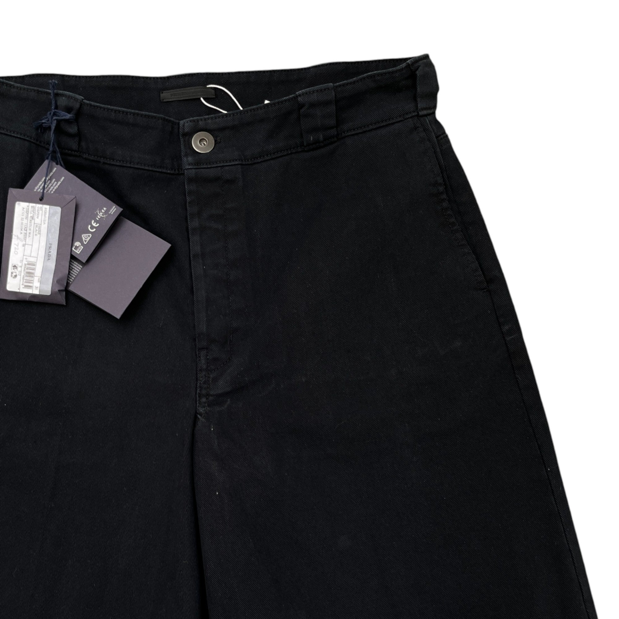 Men's Embossed Triangle Logo Shorts Navy Size IT 50 / UK 34