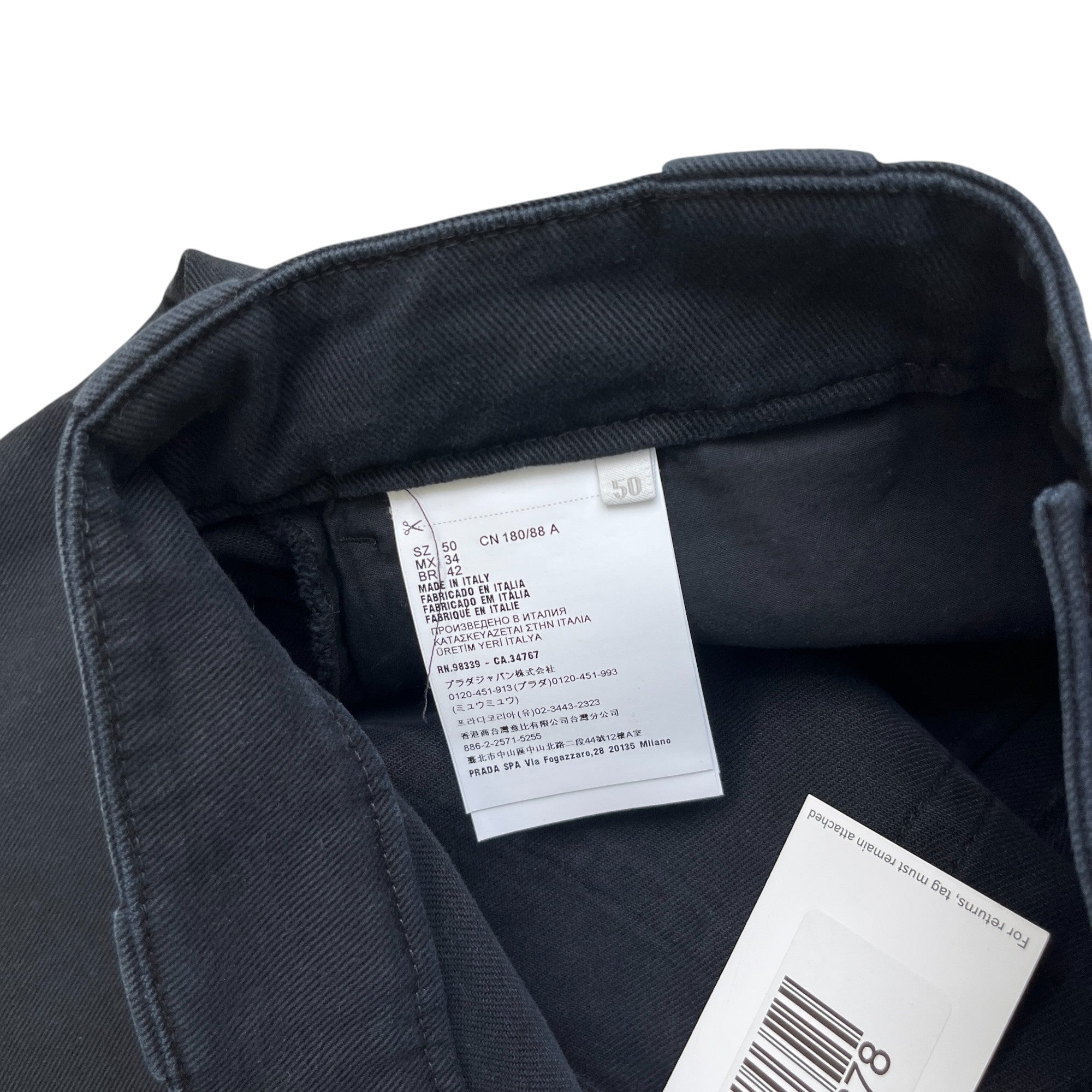 Men's Embossed Triangle Logo Shorts Navy Size IT 50 / UK 34