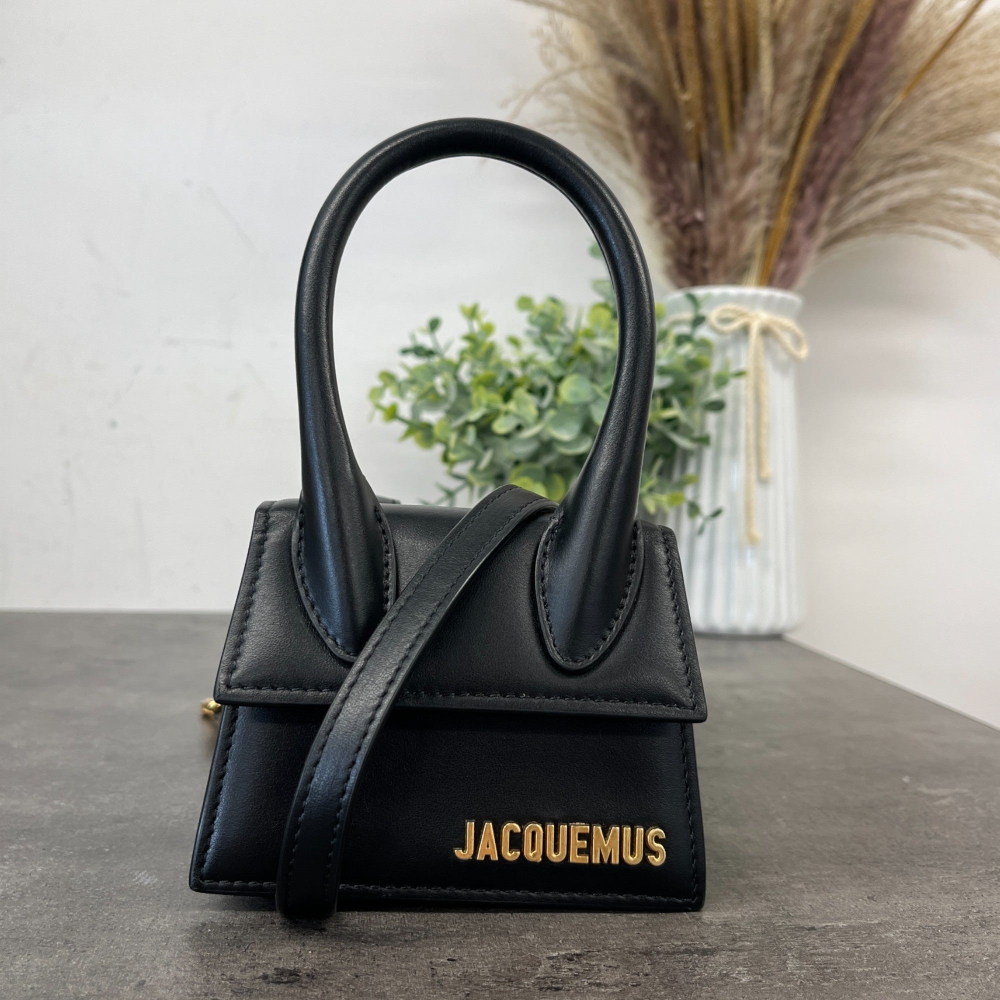 Women's Le Chiquito Handbag Black