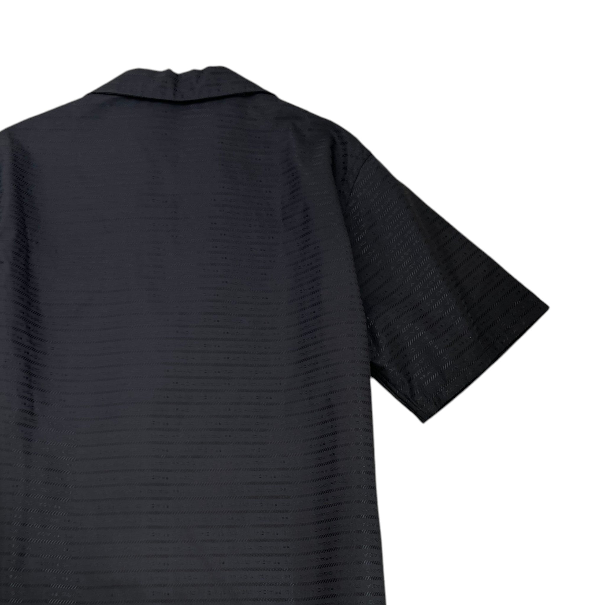 Men's Plaque Logo Short Sleeve Shirt Black Size S