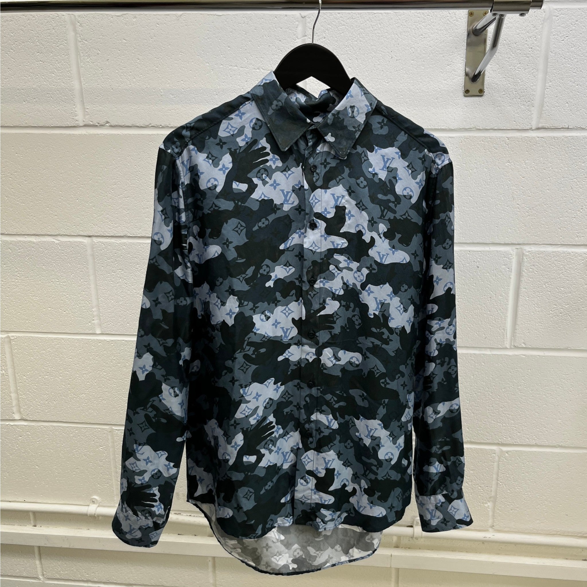 Men's Camo Monogram Shirt Blue Size M