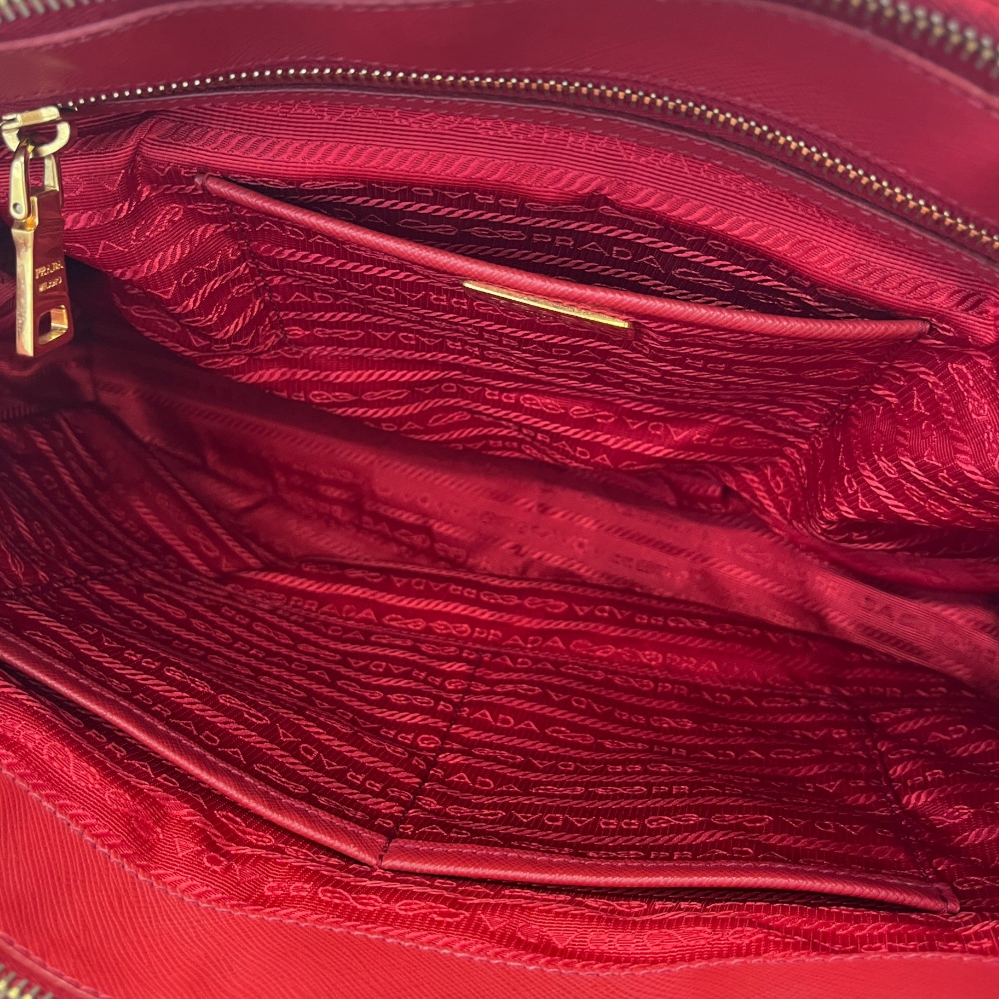 Women's Large Saffiano Lux Handbag Red