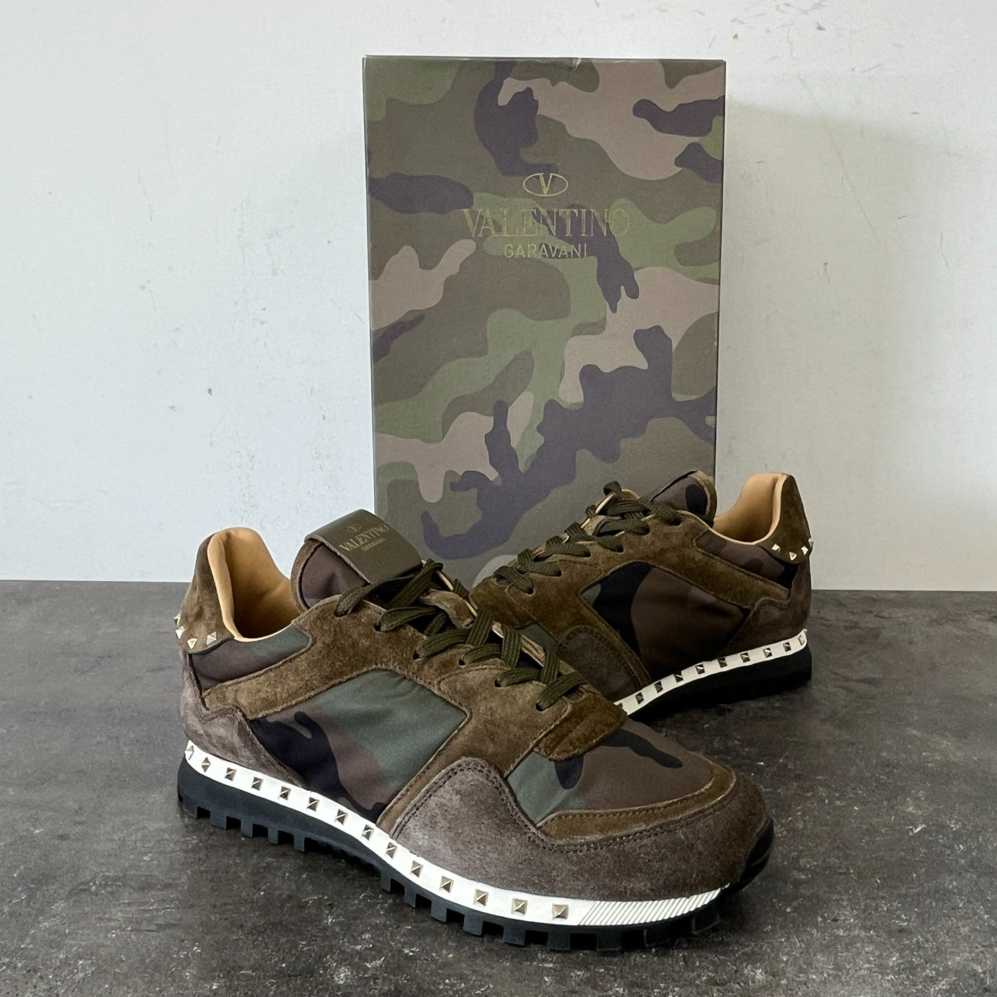 Men's Rockstud Low Trainers Khaki Size EU 41 / UK 7