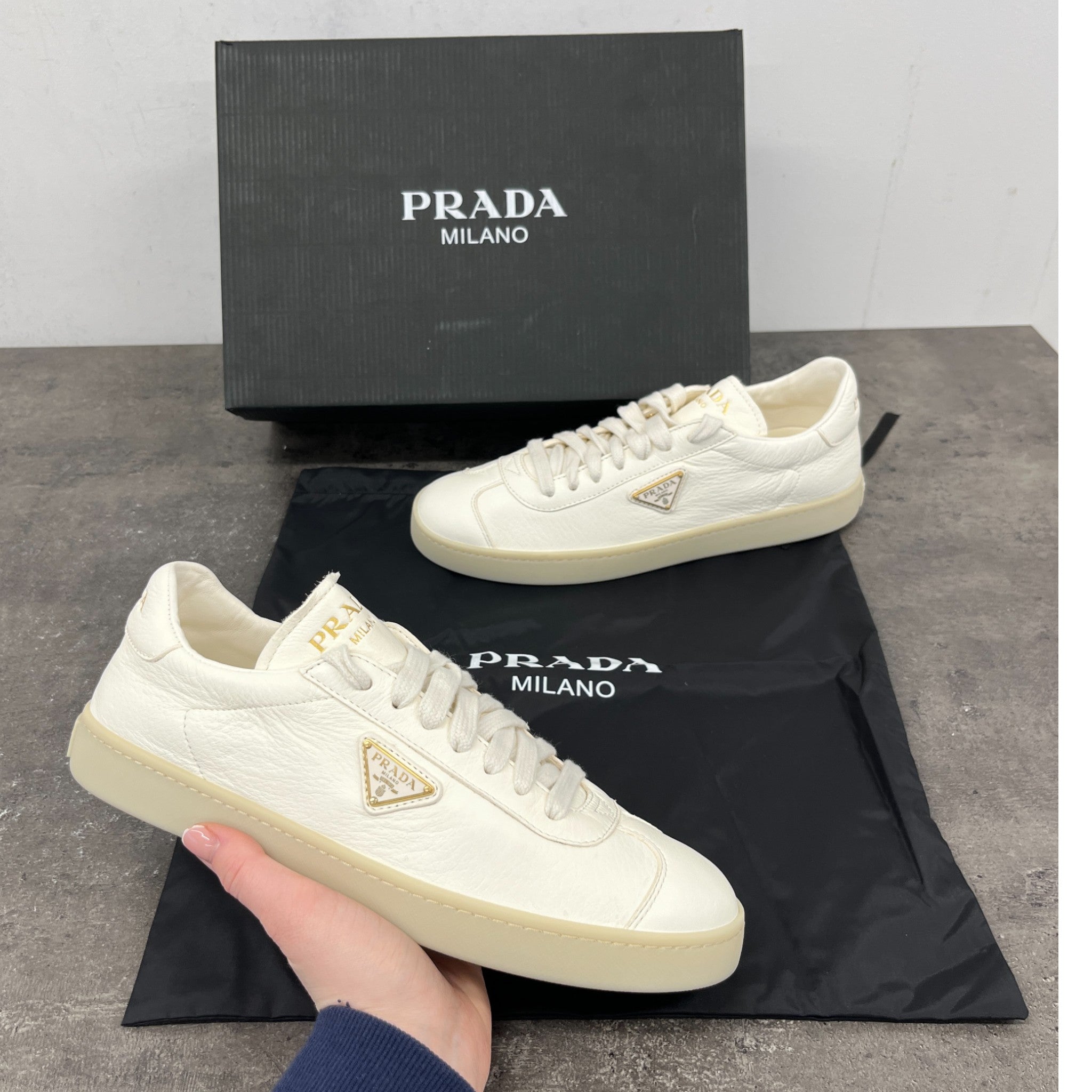 Women's Plaque Logo Low Trainers White Size EU 39.5 / UK 6.5