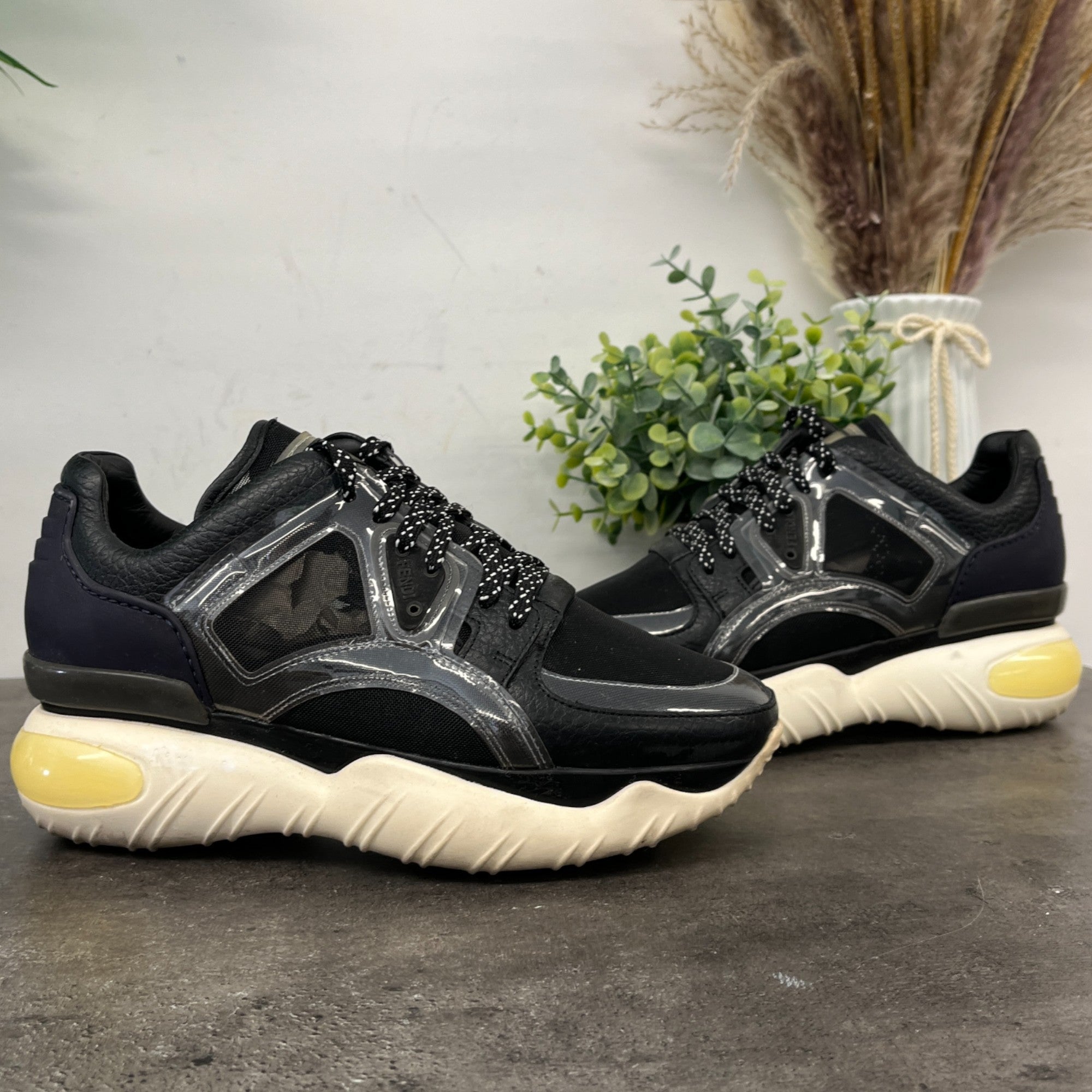 Women's Sheer Panel Low Trainers Black Size EU 37 / UK 4