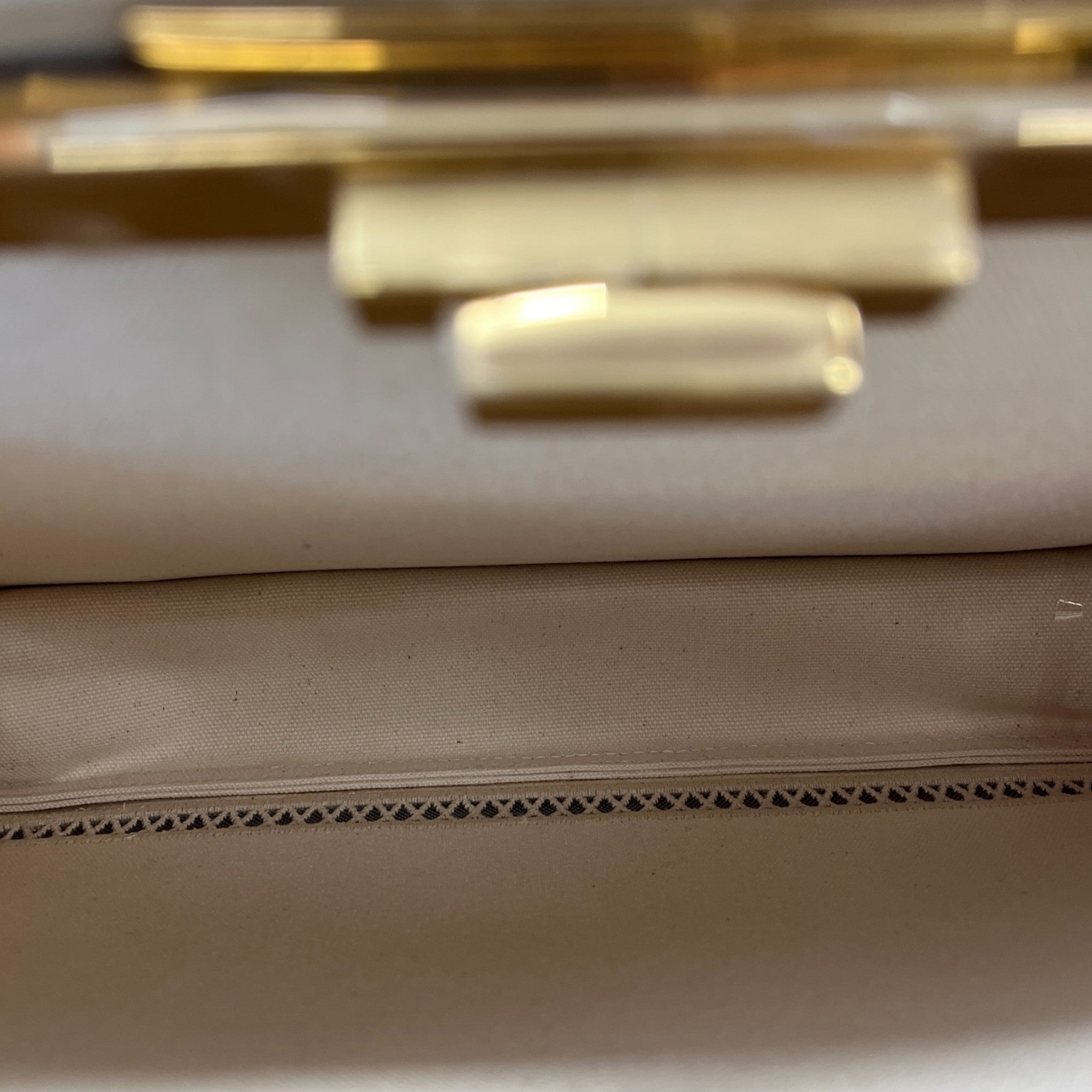 Women's Medium Peekaboo Handbag Cream