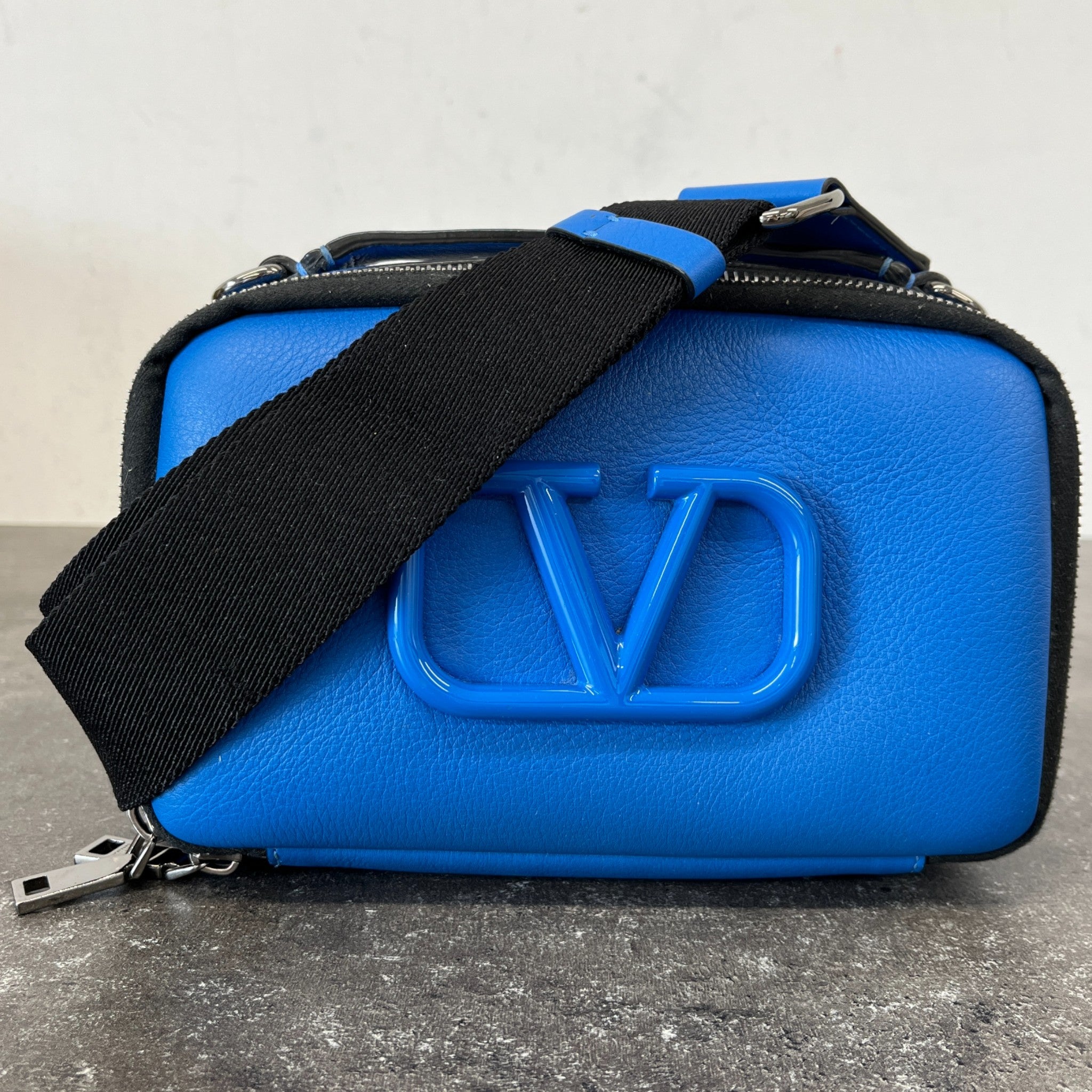 Women's Vlogo Signature Messenger Bag Blue